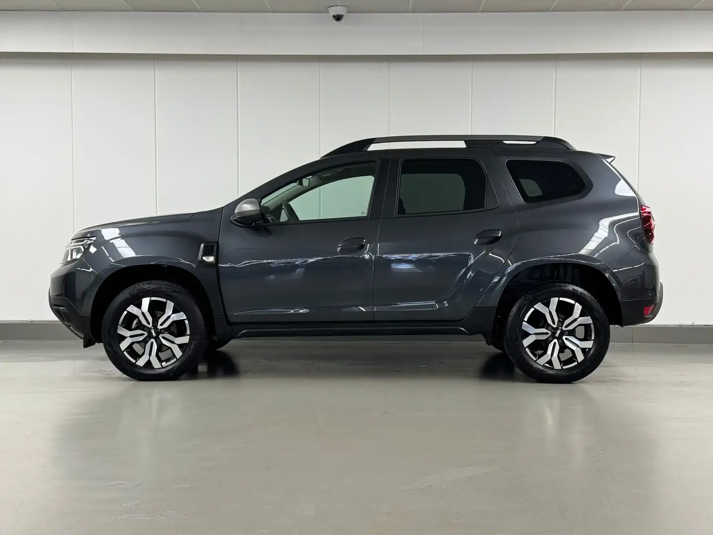 Dacia Duster 1.3 TCE 131CV !! 28000 KM !! CAMERA GPS CLIM REG Серый - 2