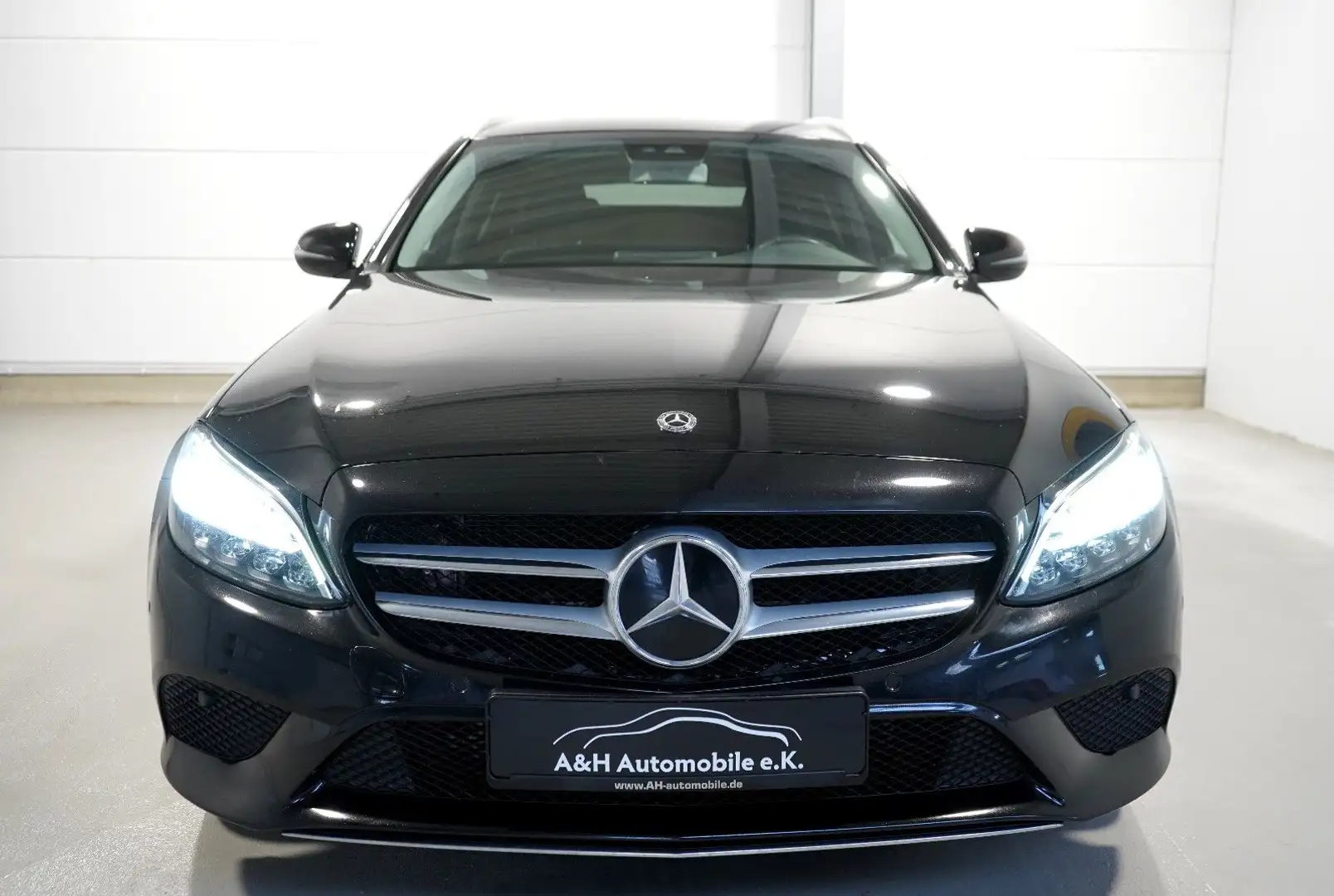 Mercedes-Benz C 300 T de Avantgarde *LED*KAMERA*ALARM* Schwarz - 2