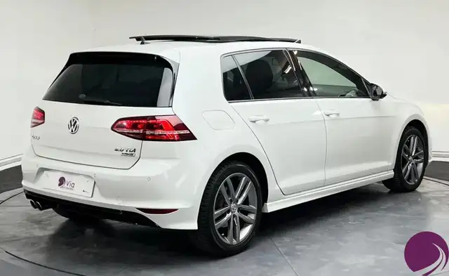 Volkswagen Golf view 5