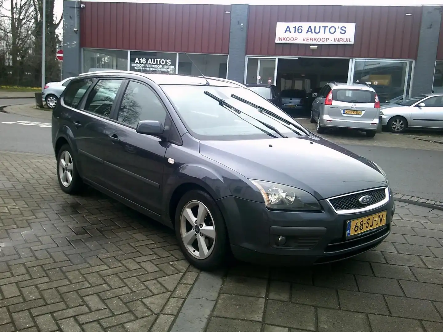 Ford Focus FOCUS; 1.6I 74 KW MET AIRCO Grijs - 1
