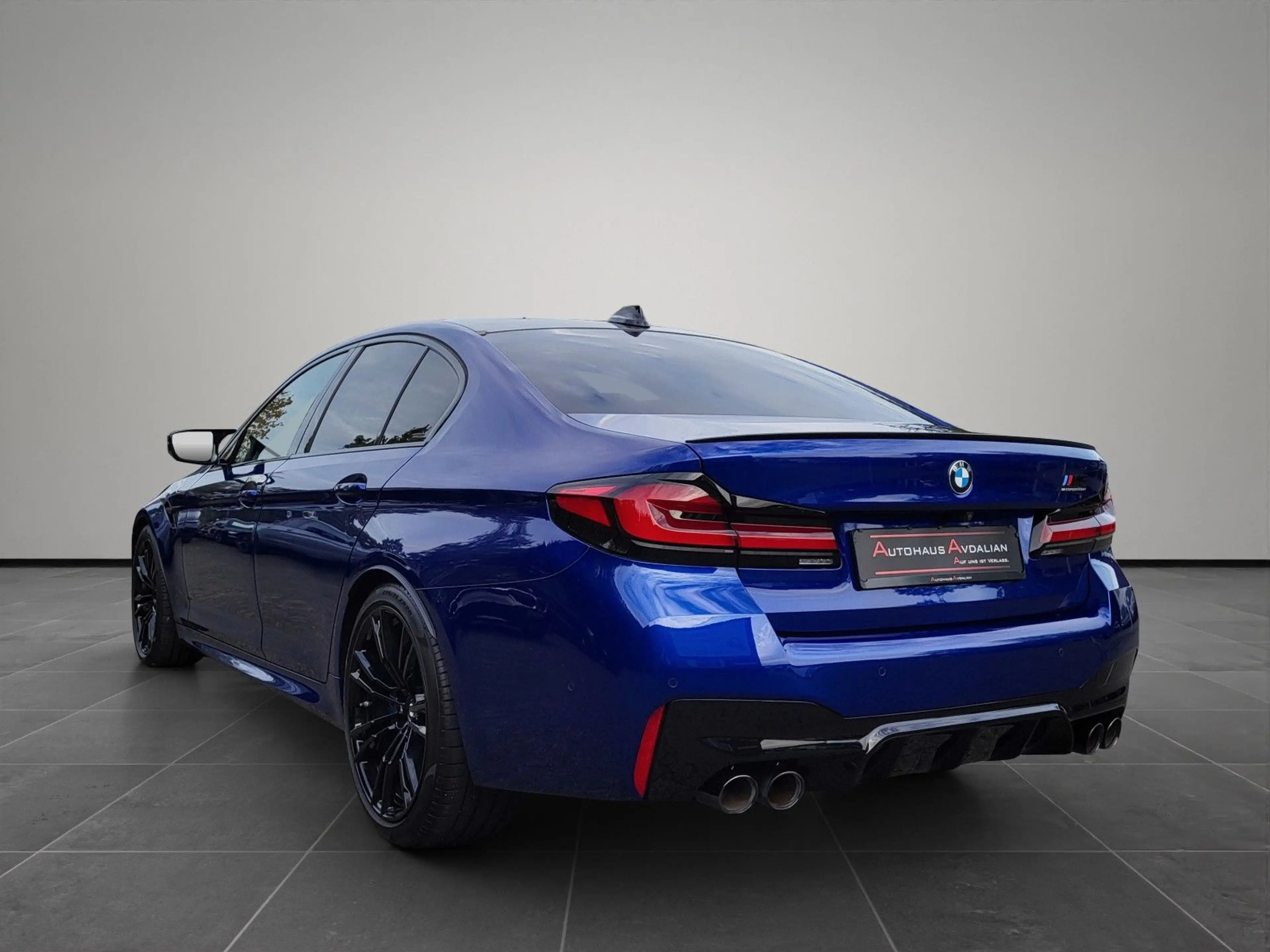 BMW M5 Limousine Competition DRIVERS PACKAGE|HUD|H&K — photo 3