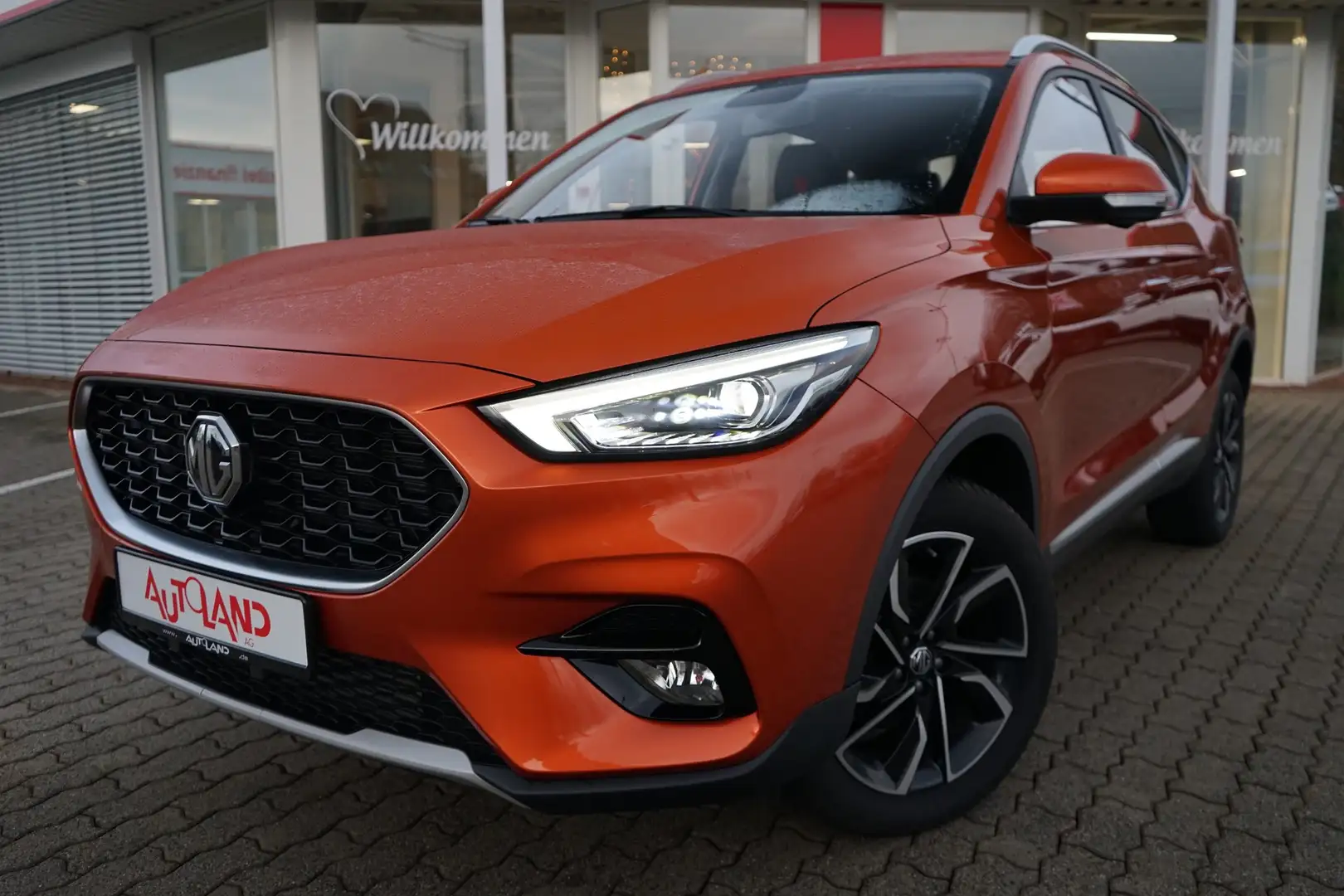 MG ZS 1.0 T-GDI Luxury Aut. LED Navi Sitzheizung 360° Orange - 2