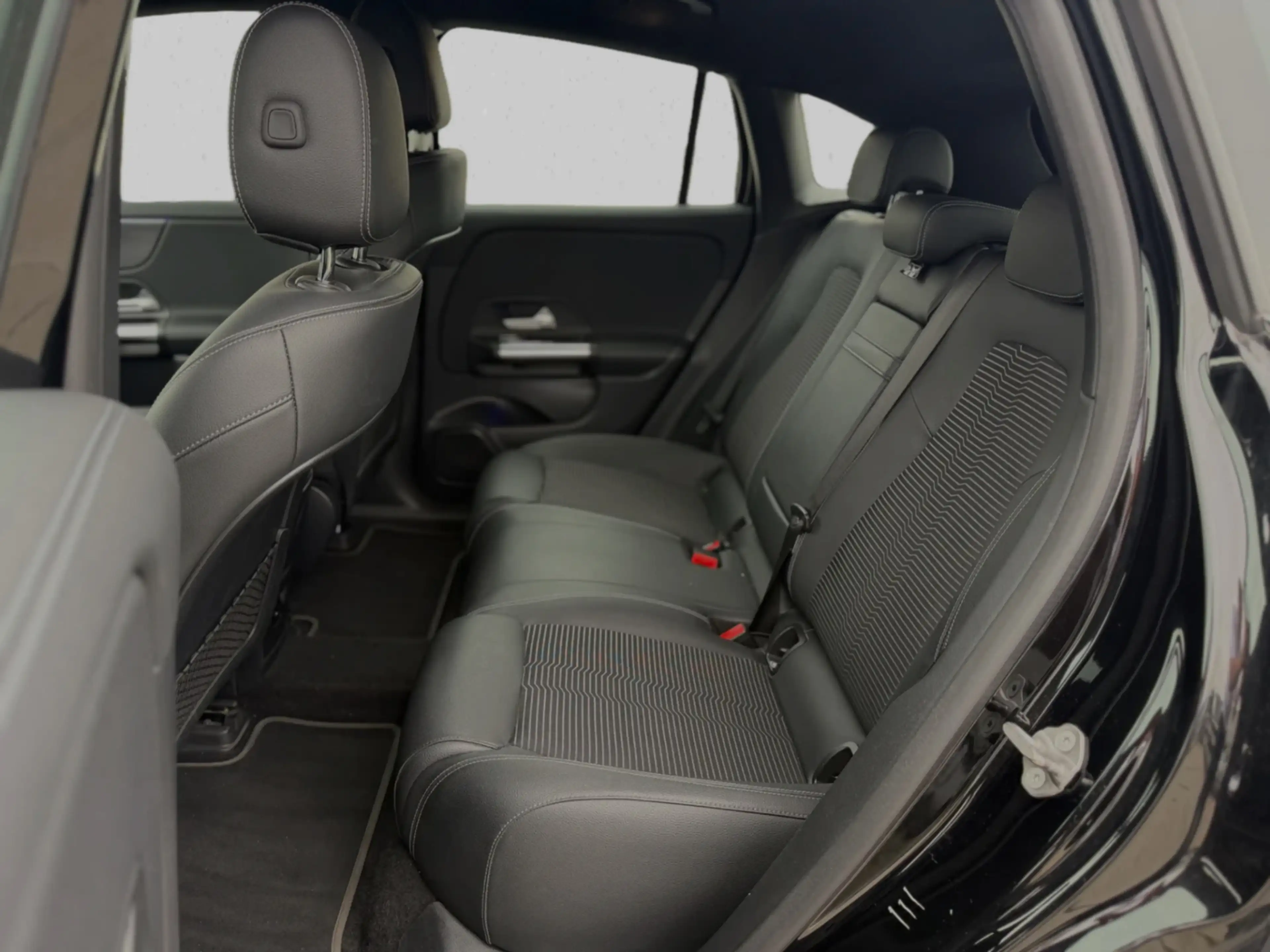 Mercedes-Benz EQA 250 67 kWh 97% SoH (NL-auto, 1e Eig, Dealer OndH, Carp — photo 15