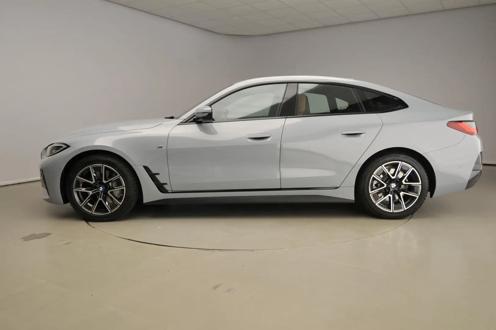 BMW 430 4 Serie Gran Coupe 430i | M-Sportpakket | LED | Le Grijs - 2