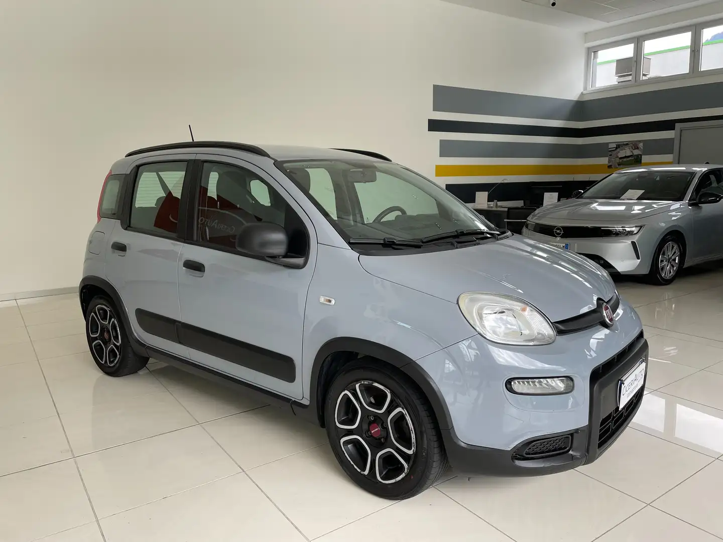 Fiat Panda 1.0 firefly hybrid City Life Prezzo promo Finanz. Gris - 1