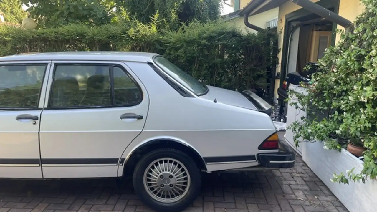 Saab 900 5p 2.0i turbo, foto 8