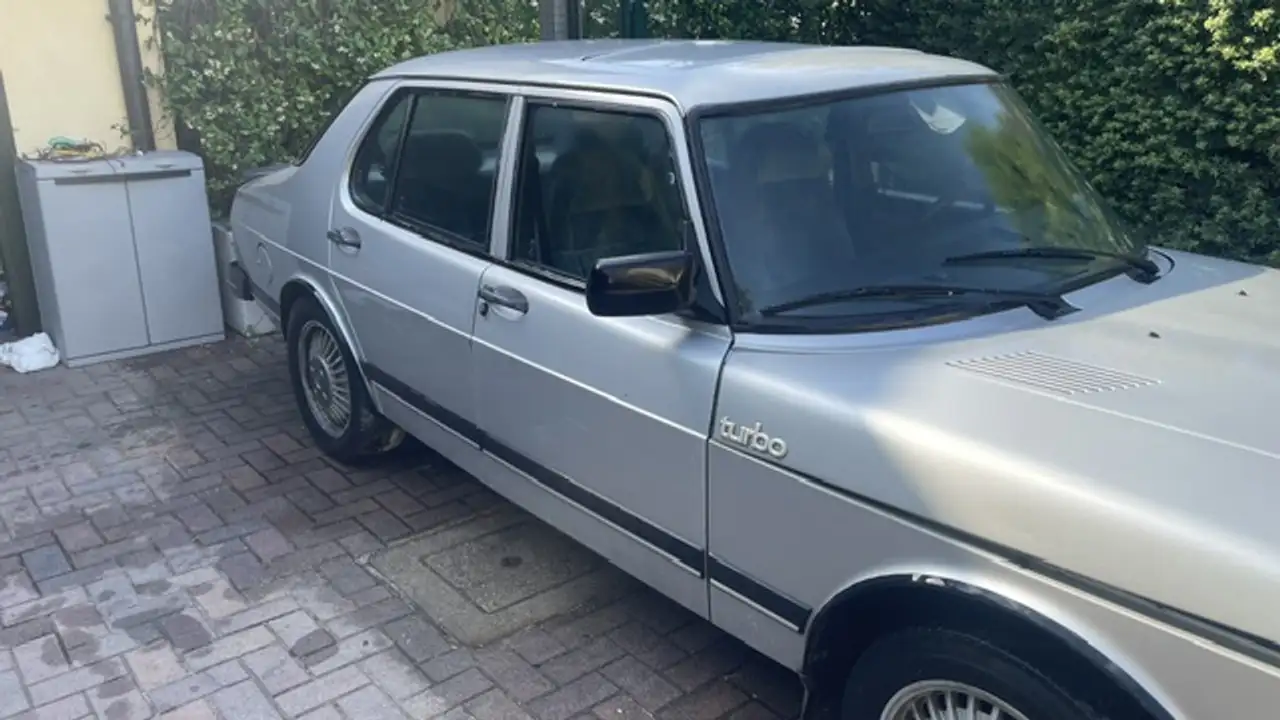 Saab 900 5p 2.0i turbo, foto 5