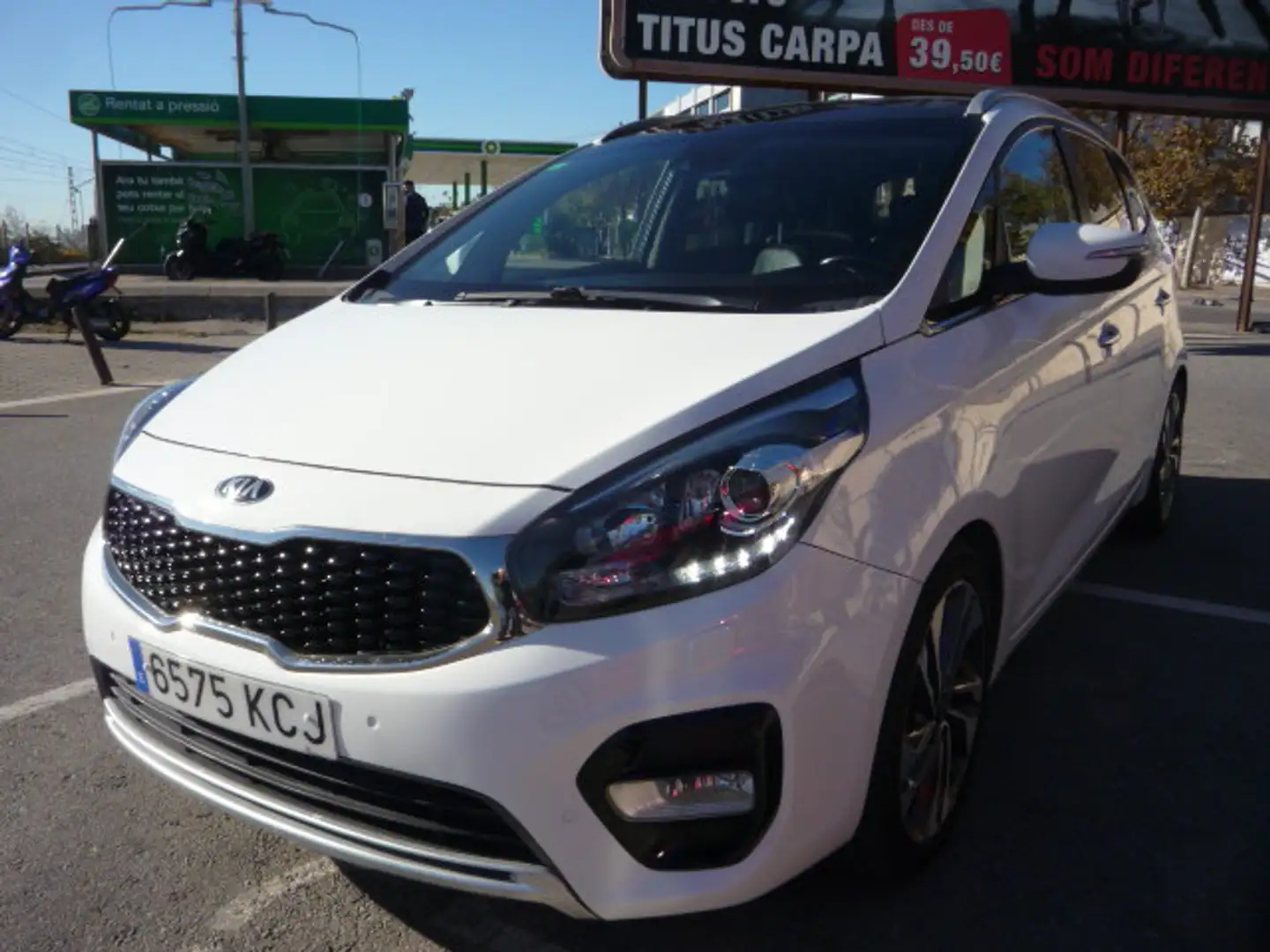 Kia Carens 1.7CRDi Eco-D. Emotion 141 7pl. Wit - 1