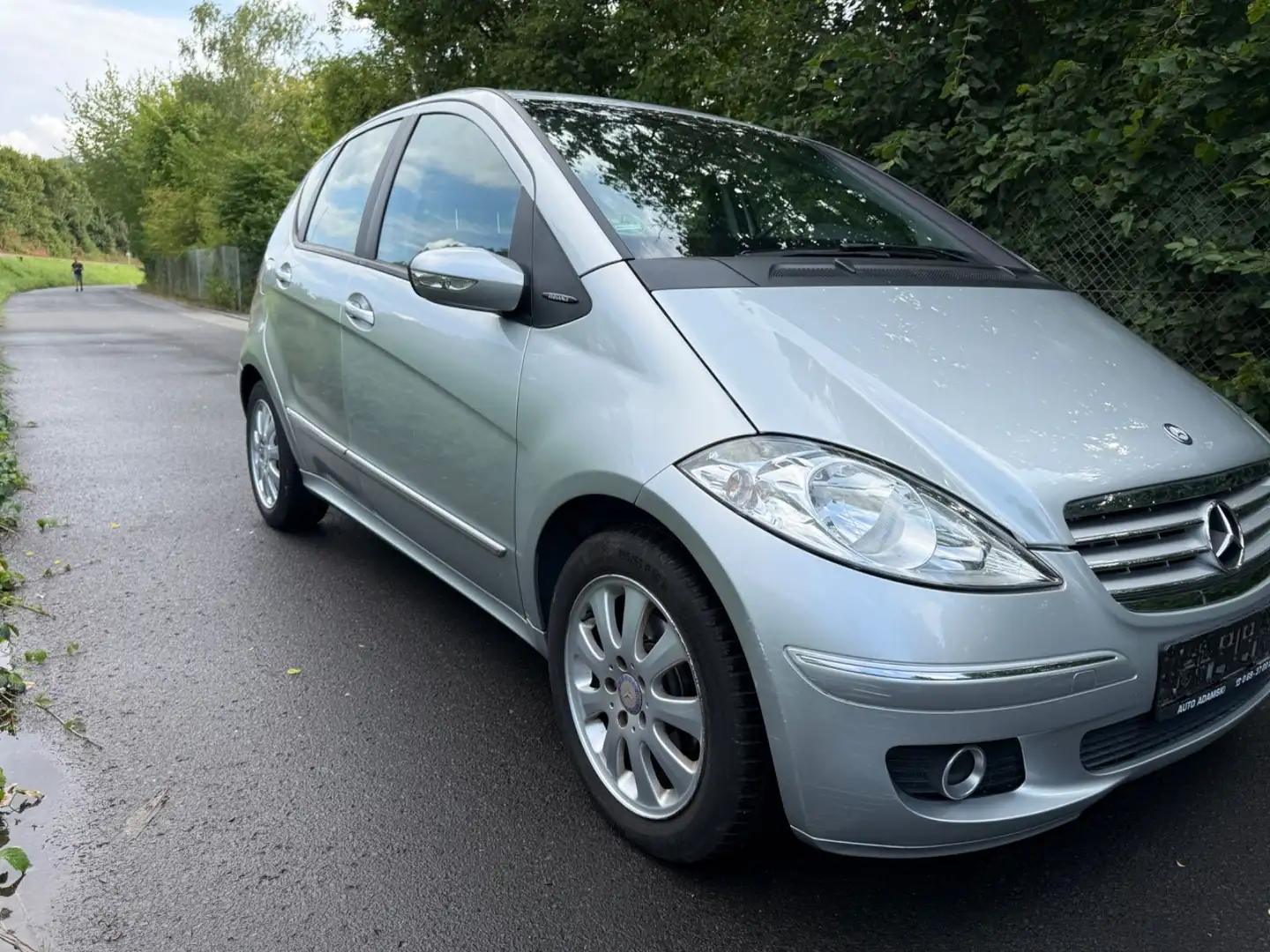 Mercedes-Benz A 200 A -Klasse A 200 Automatikgetriebe neue HU Silber - 2