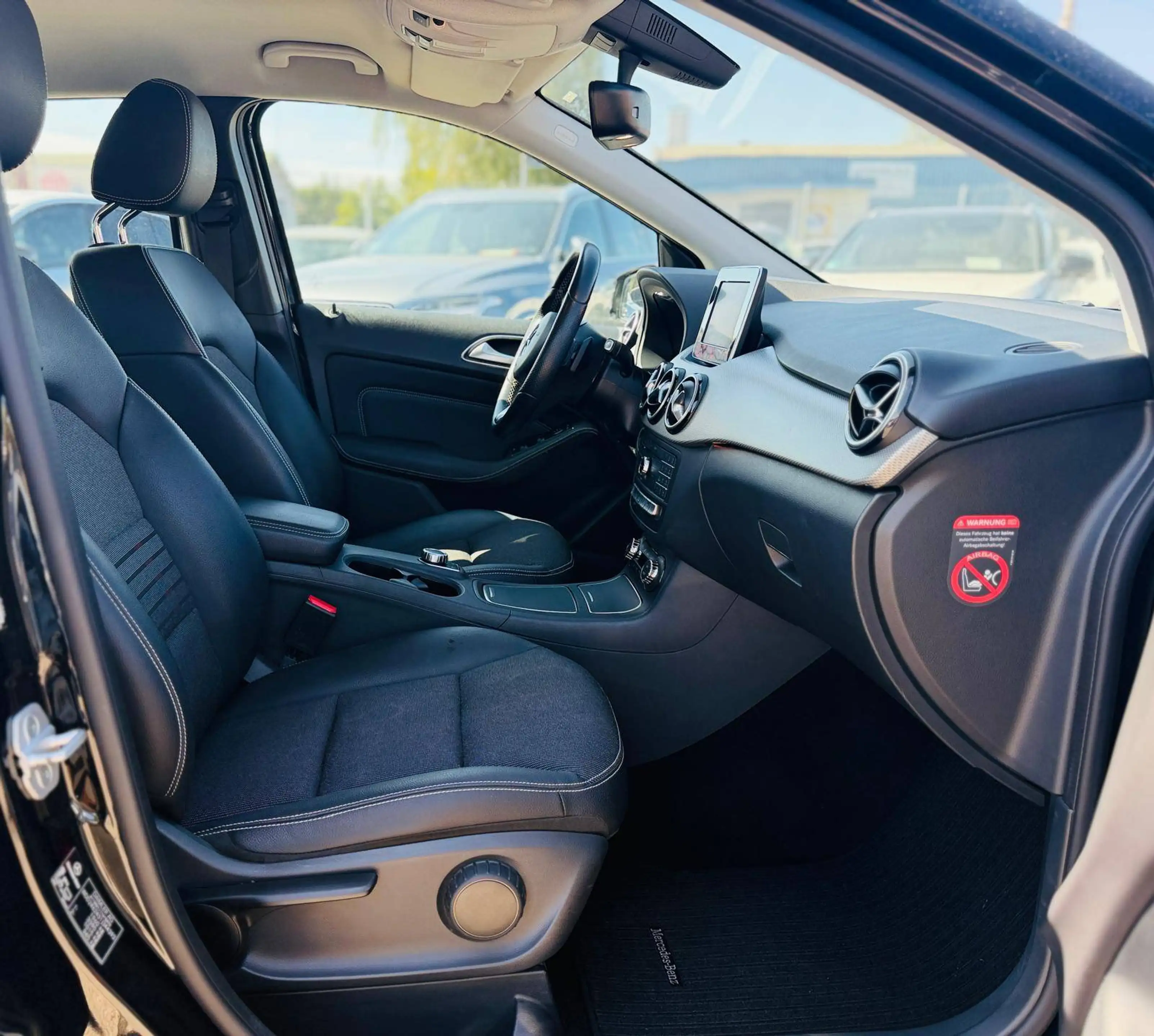 Mercedes-Benz B 200 Urban TÜV & Service Neu Garantie Finanzierung möglich — photo 9