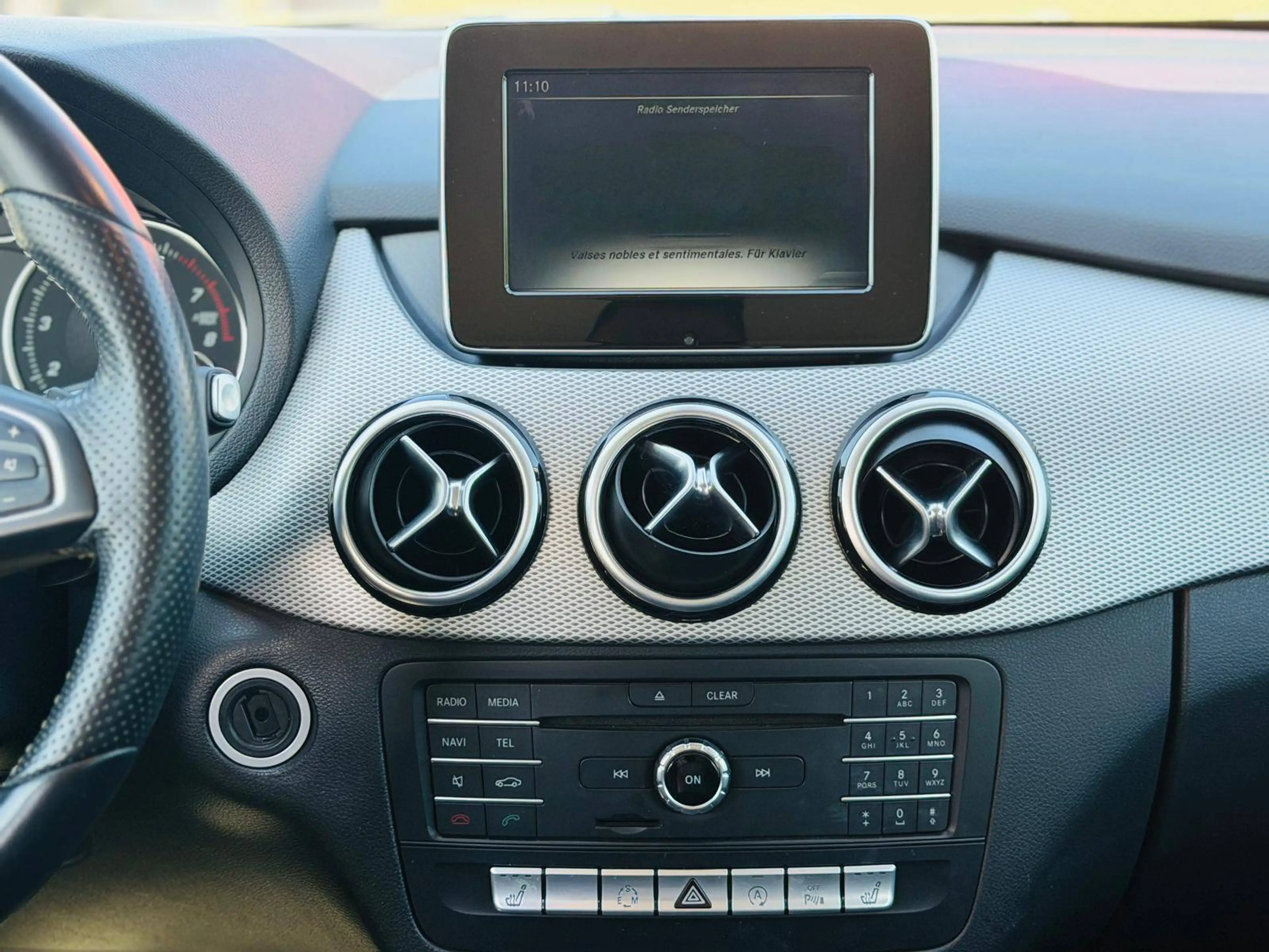 Mercedes-Benz B 200 Urban TÜV & Service Neu Garantie Finanzierung möglich — photo 12