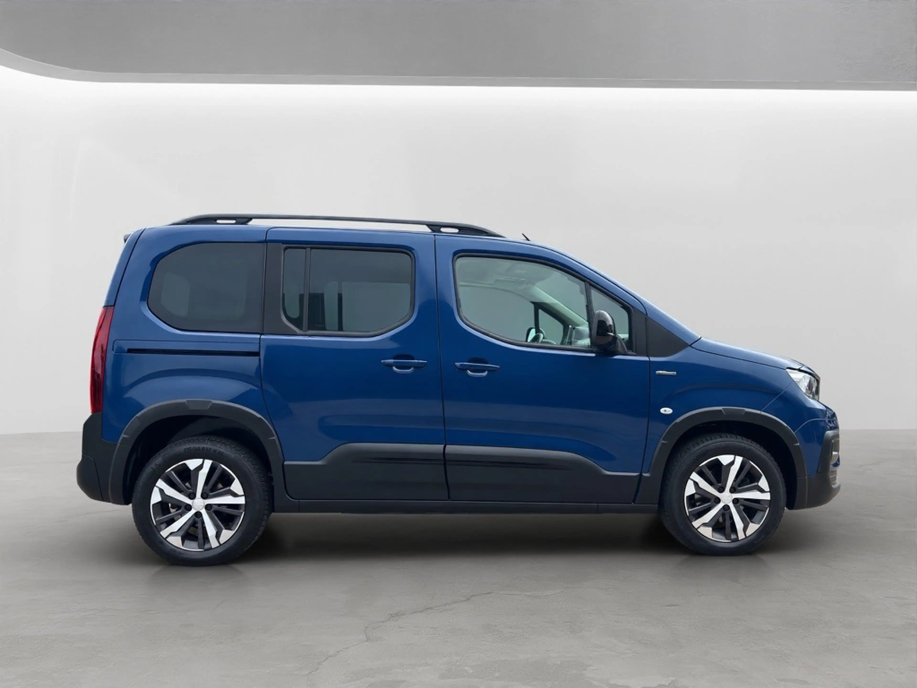 Peugeot Rifter 1.2 PURETECH GT-LINE, Automaat , Carplay,Navi — photo 5