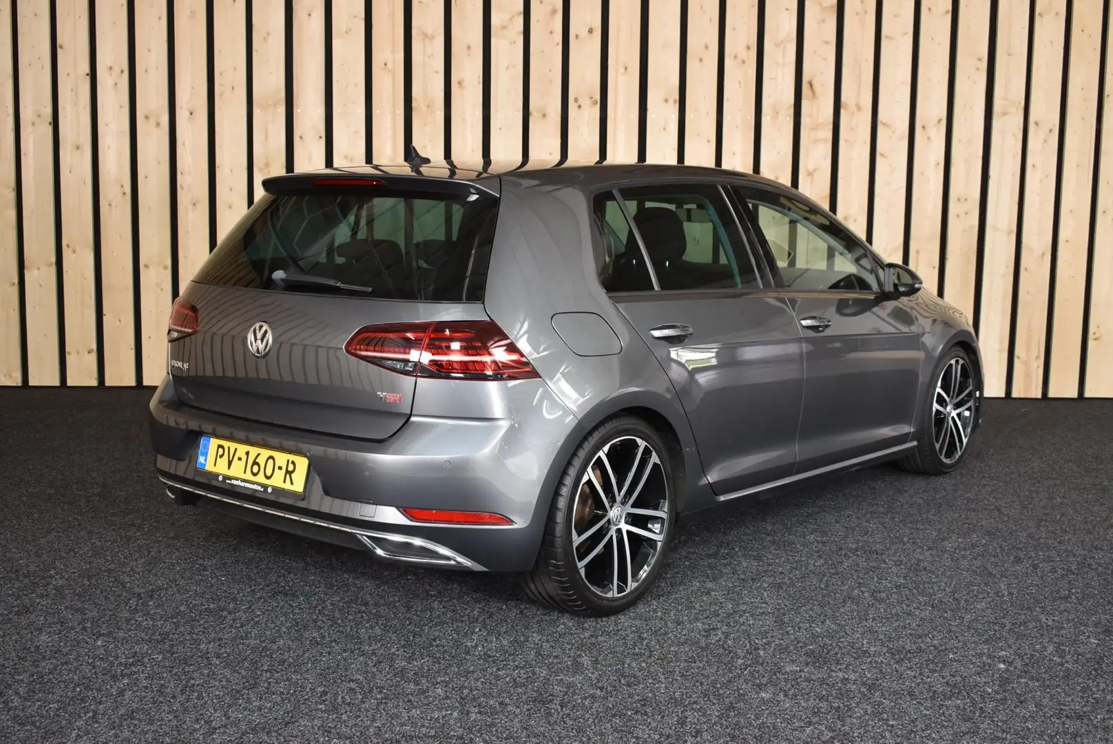 Volkswagen Golf 1.5 TSI Highline DSG 1e eig. Virtual LED 18" Navi Grey - 2