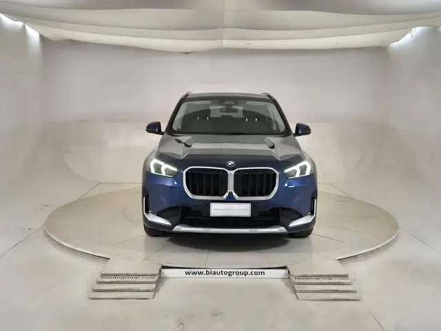 BMW X1 view 3