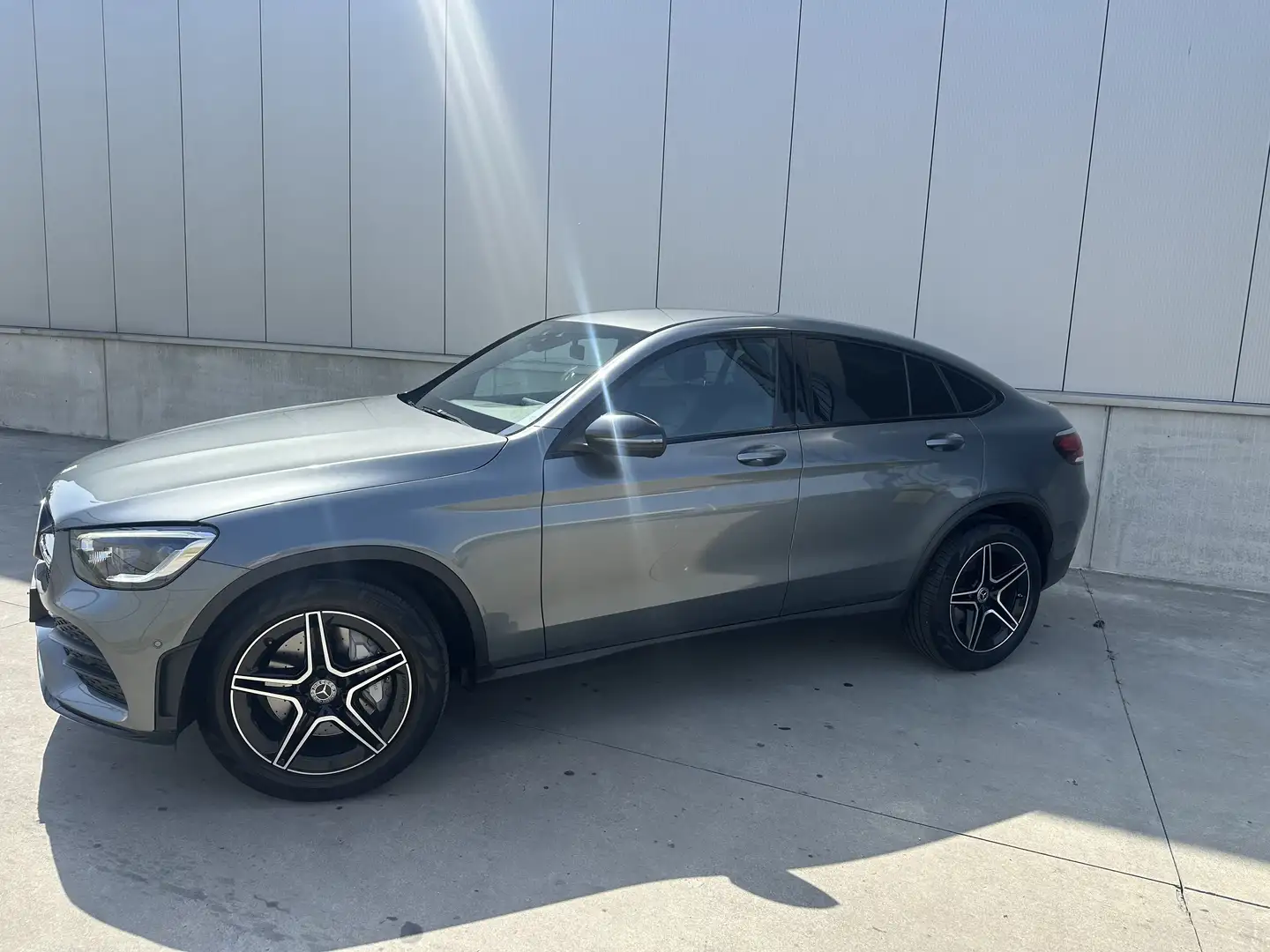 Mercedes-Benz GLC 200 PACK AMG Gris - 2