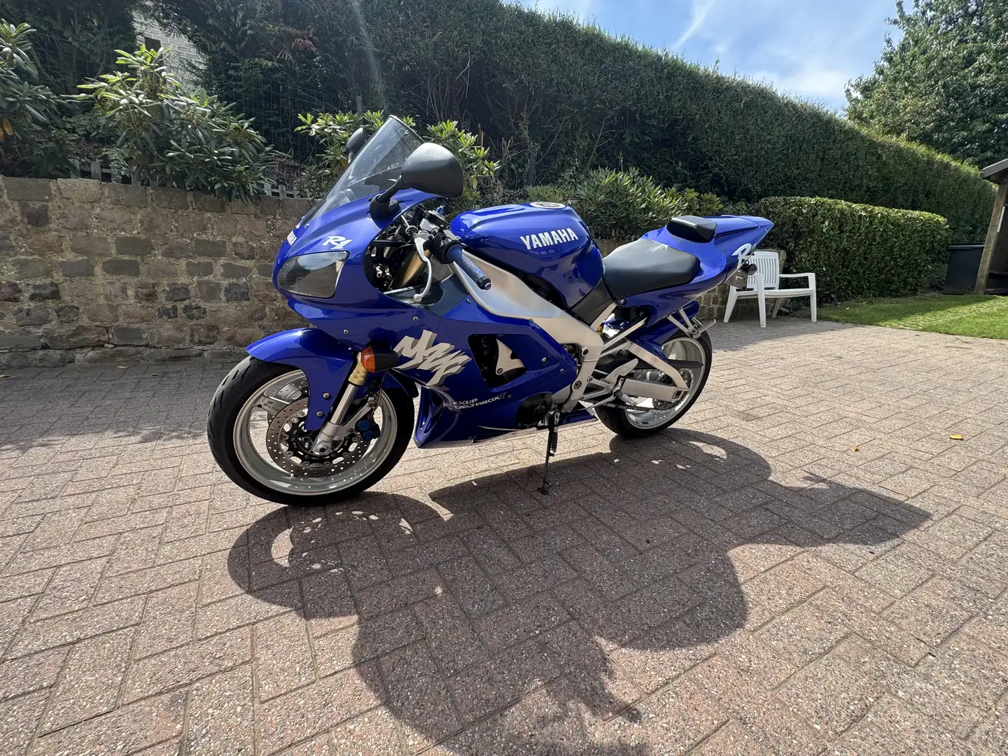 Yamaha YZF-R1 - 2