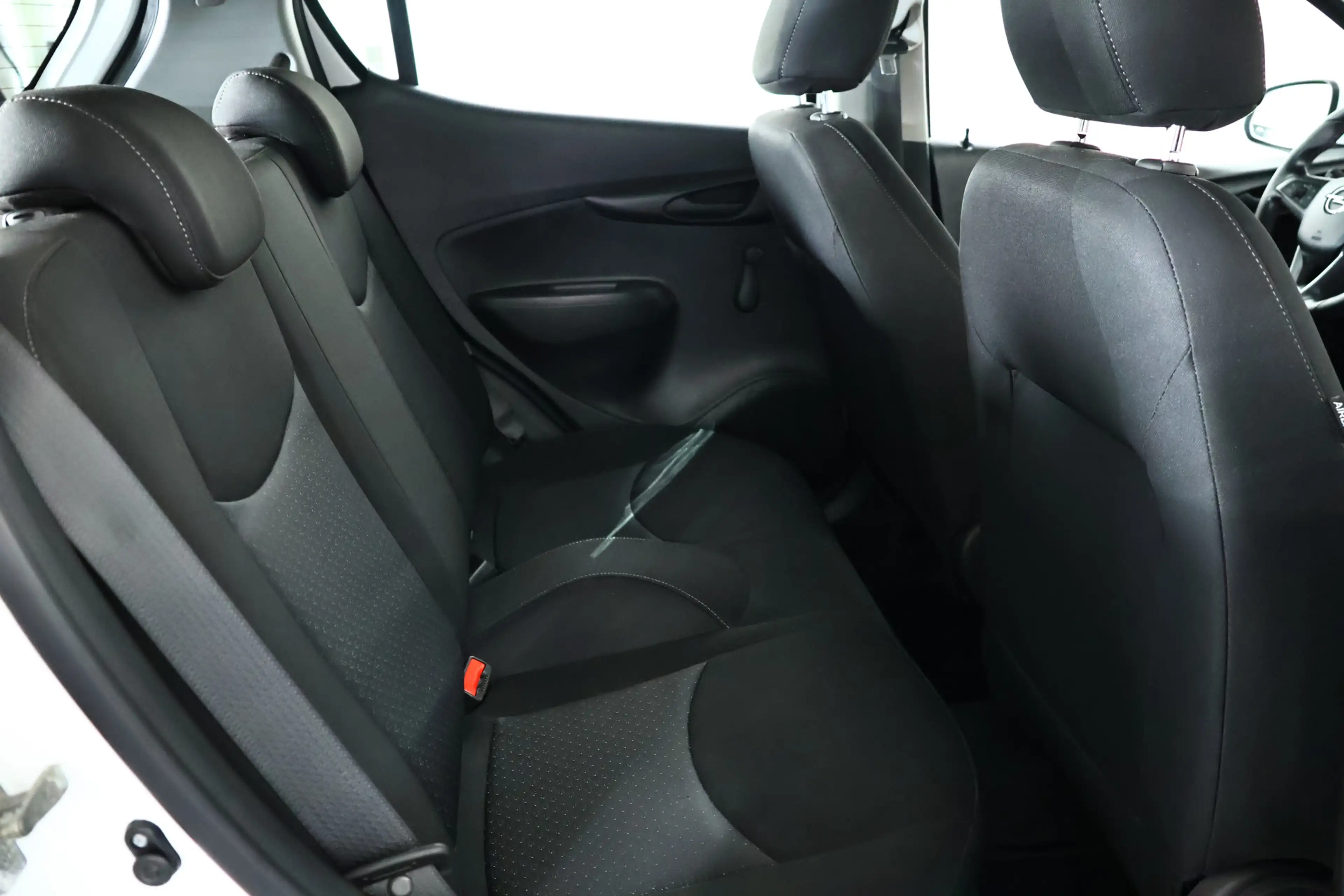 Opel Karl 1.0 ecoFLEX Edition Cruisecontrol / PDC / Stoel&St — photo 13