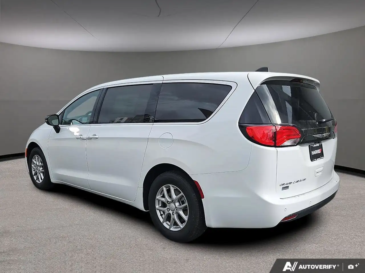 Chrysler Grand Caravan снимка Chrysler Grand Caravan