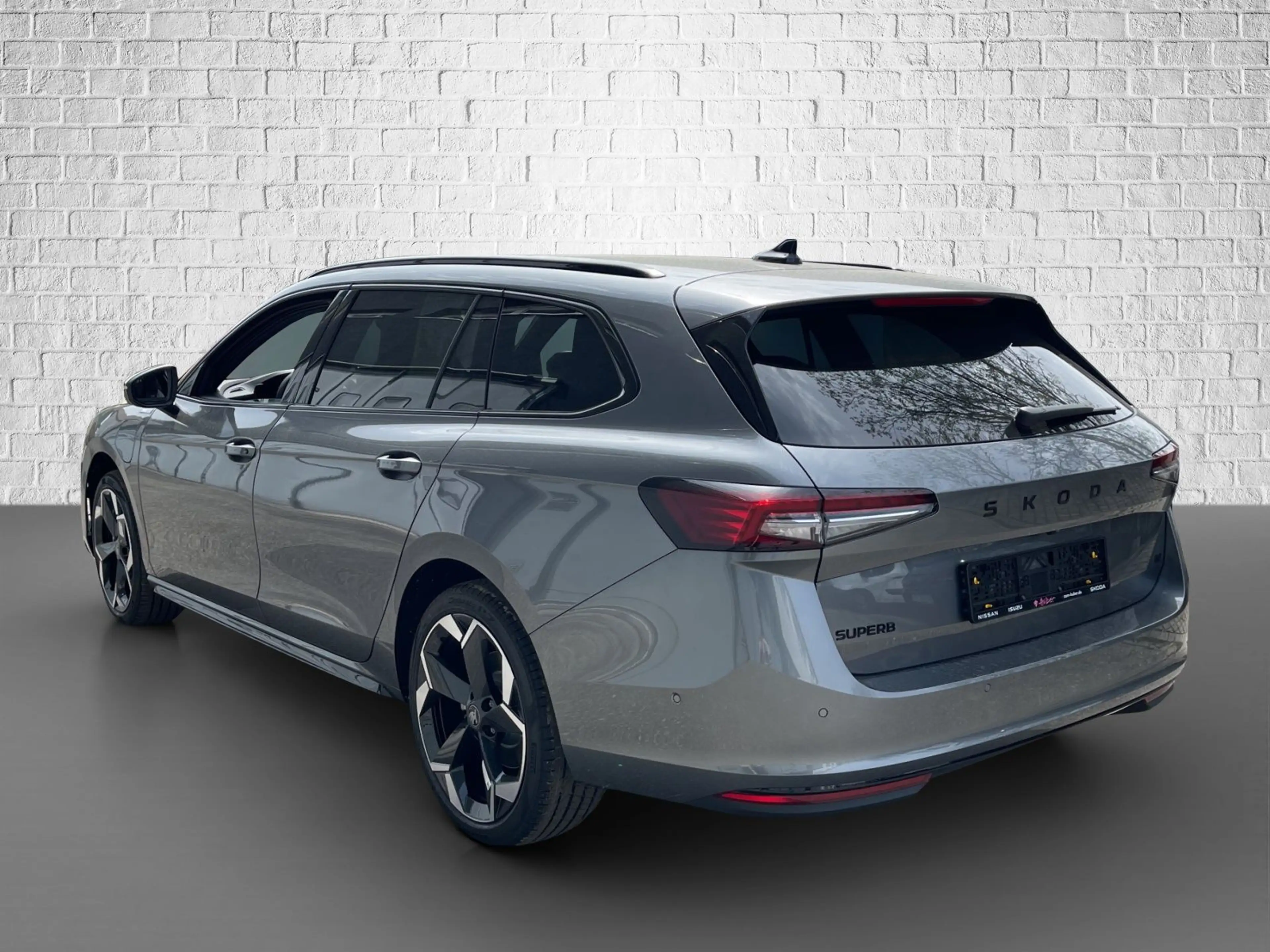 Skoda Superb Combi 1,5 TSI iV DSG - Sportline — photo 3