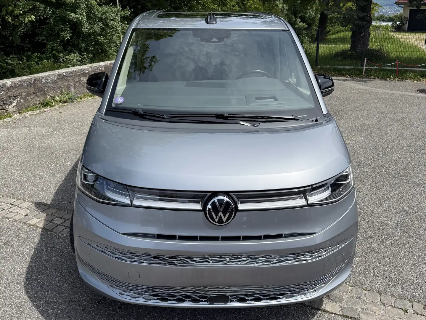 Volkswagen T7 Multivan Multivan Style 1.4l eHybrid 160kW – 2022 Gris - 2