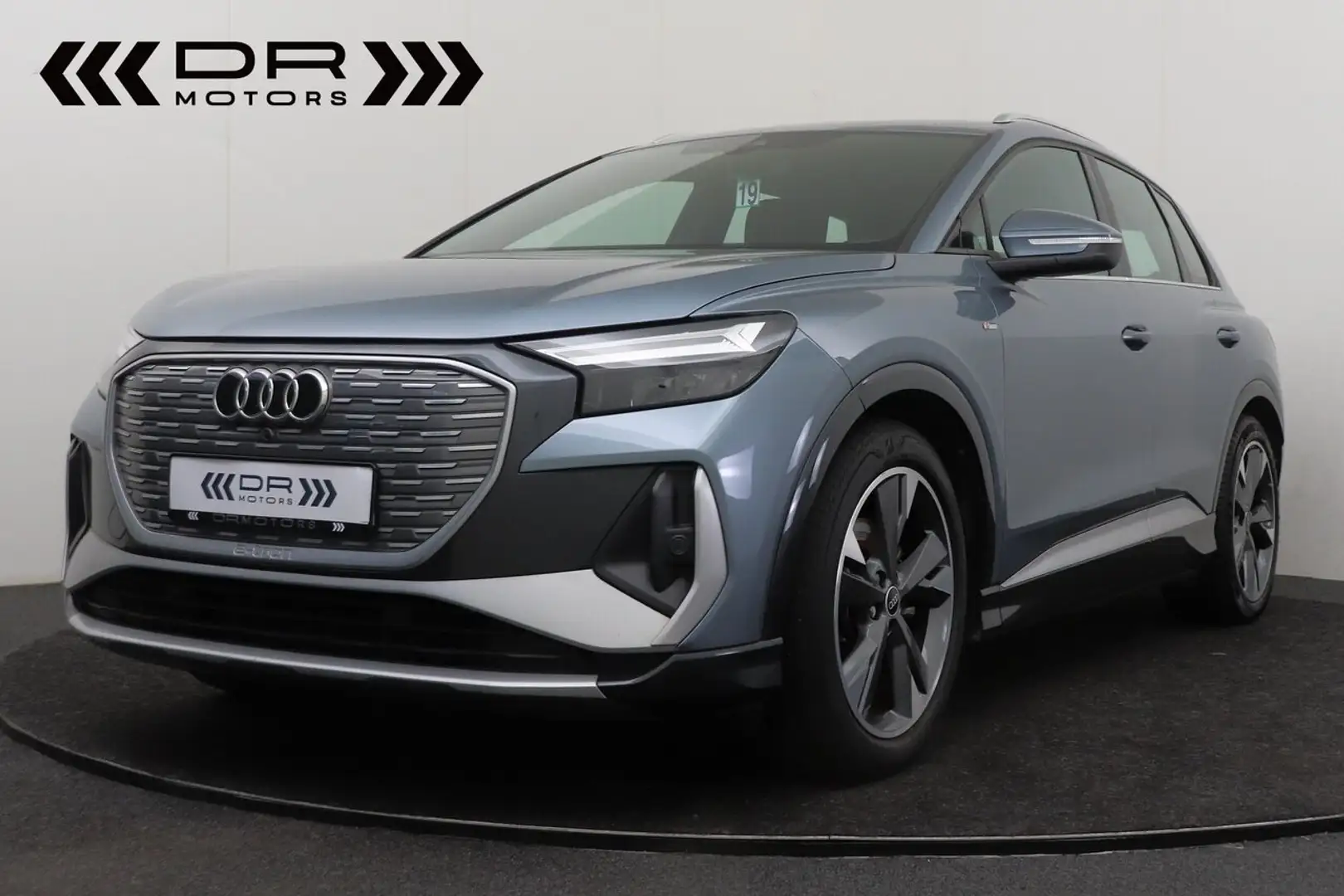 Audi Q4 e-tron 35 - S-LINE - STANDVERWARMING - LED Gris - 1