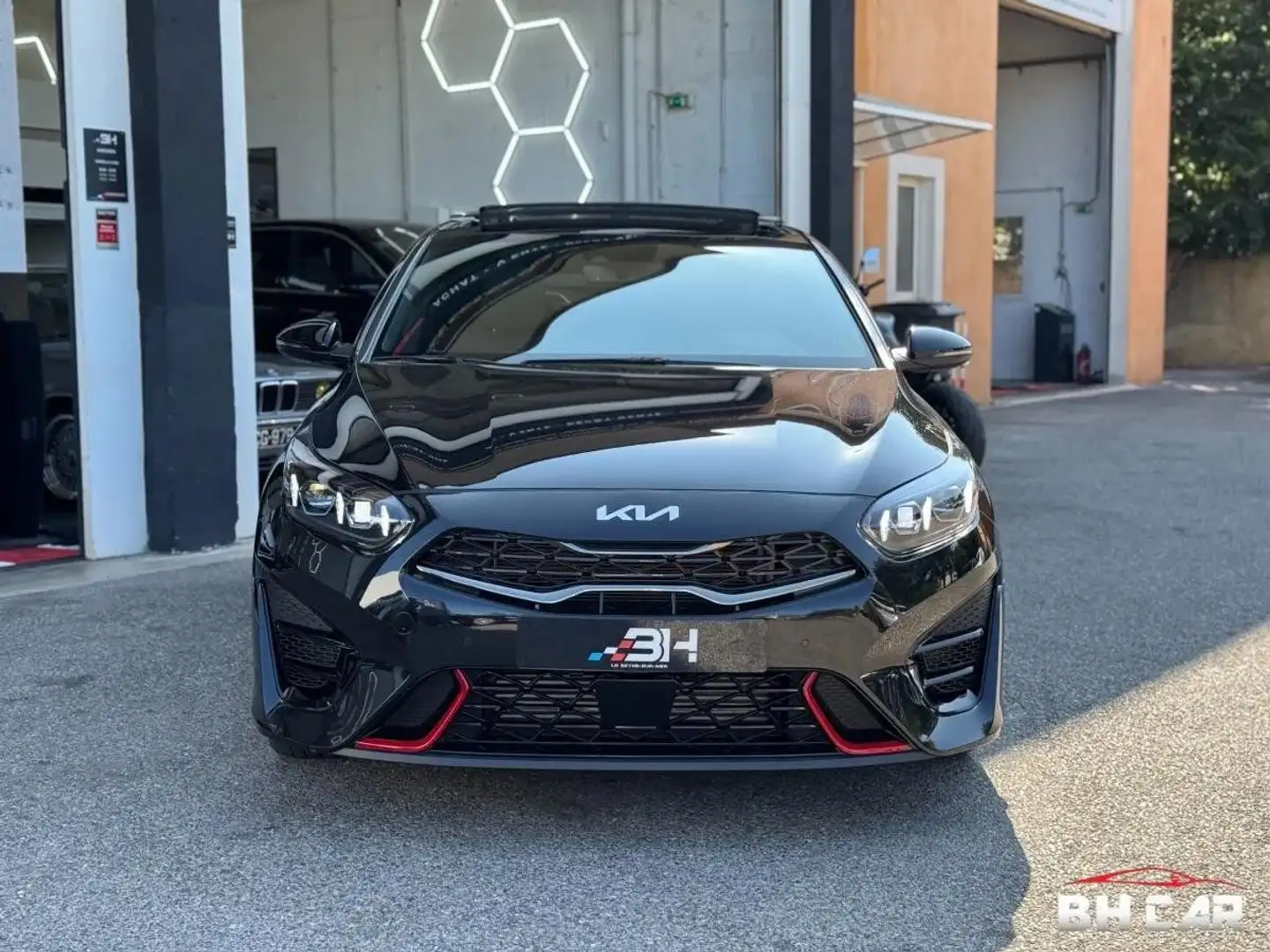 Kia ProCeed / pro_cee'd GT SHOOTING BRAKE 1.6 T-GDI 205CV DCT BVA Noir - 2