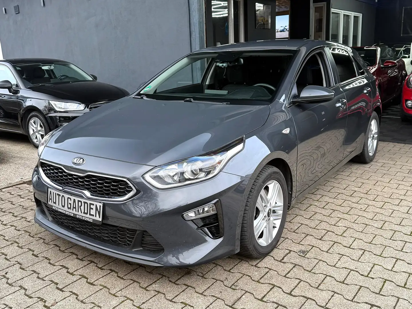 Kia Ceed / cee'd cee'd / Ceed 1.4 T-GDI DCT Gris - 1