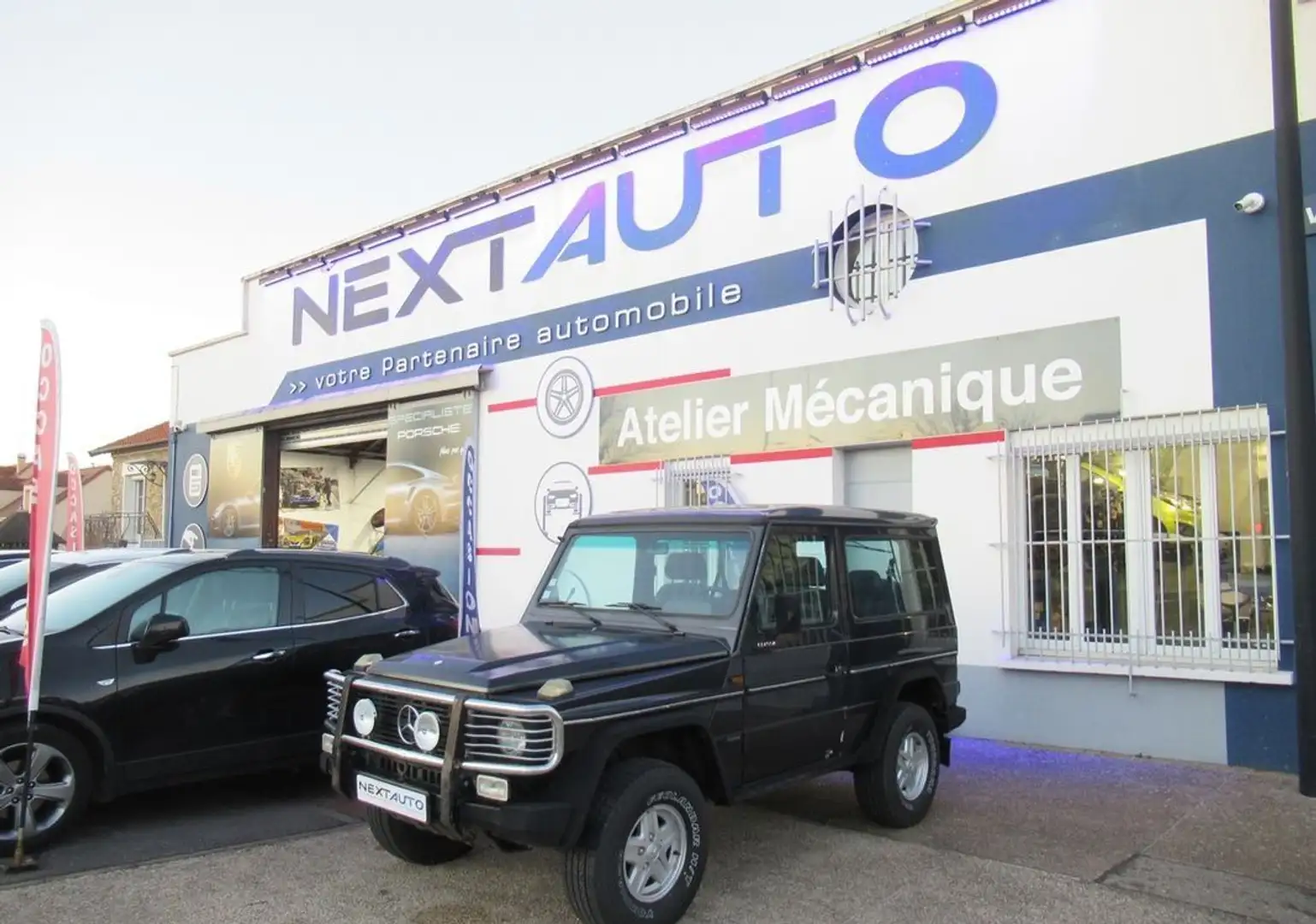 Mercedes-Benz G Mercedes 230 E 3 PORTES VENTE RÉSERVÉ AUX PROFESSIONNELS DE L'AUTOMOBILE Schwarz - 1