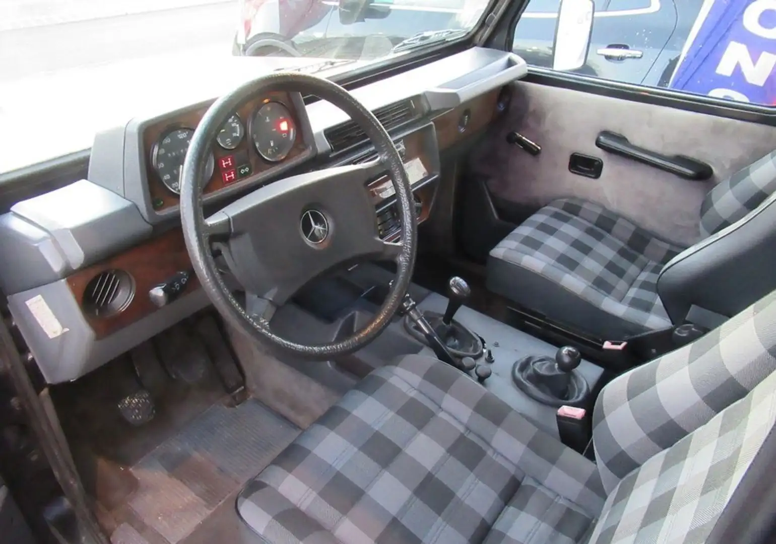 Mercedes-Benz G Mercedes 230 E 3 PORTES VENTE RÉSERVÉ AUX PROFESSIONNELS DE L'AUTOMOBILE Schwarz - 2