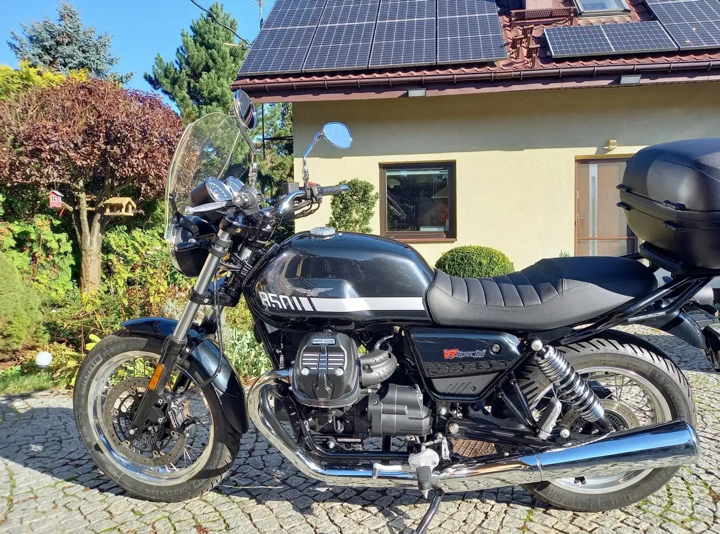 Moto Guzzi V 7 Czarny - 2