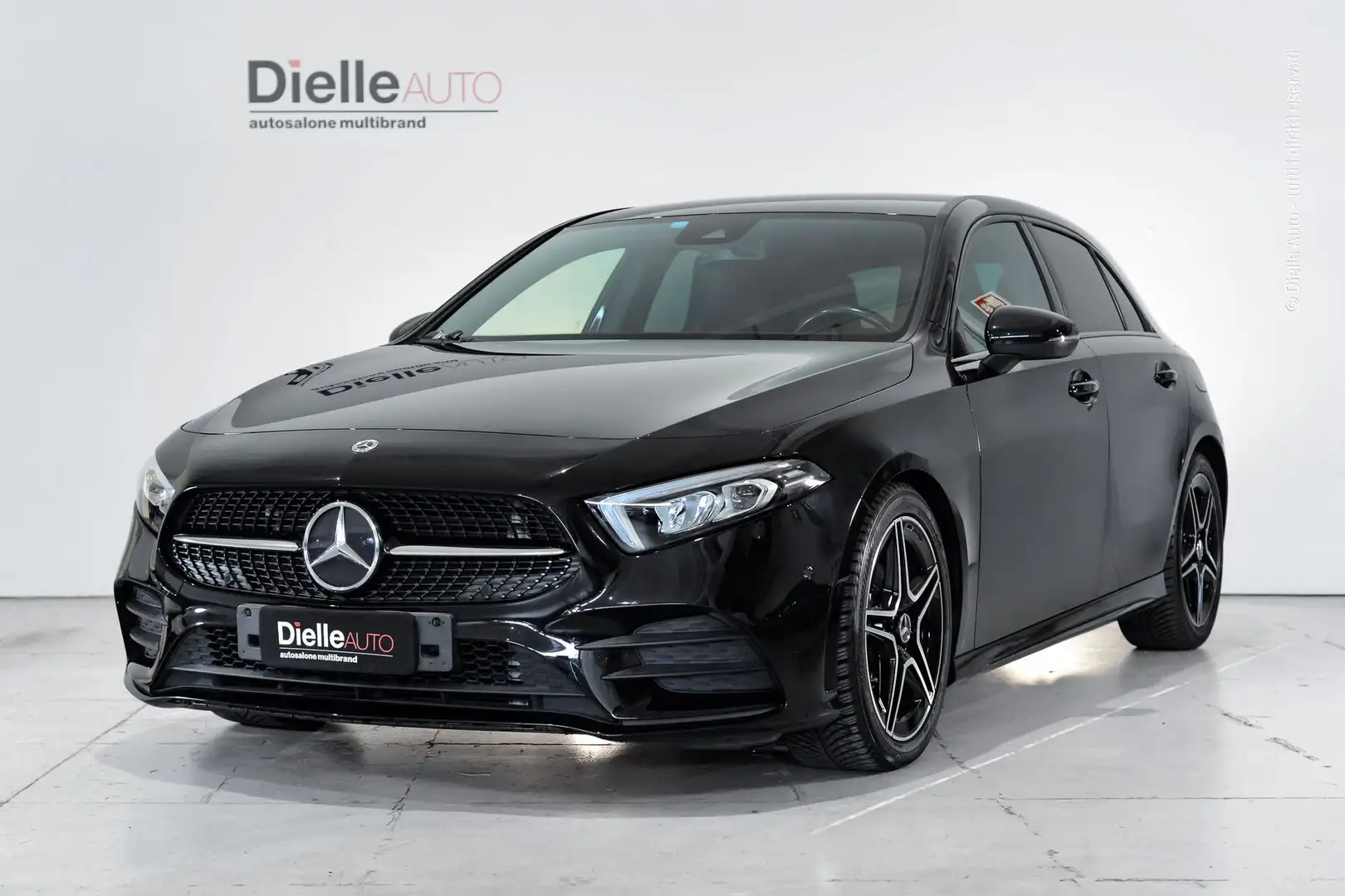 Mercedes-Benz A 180 A 180 d Automatic Premium Night Edition Black - 1