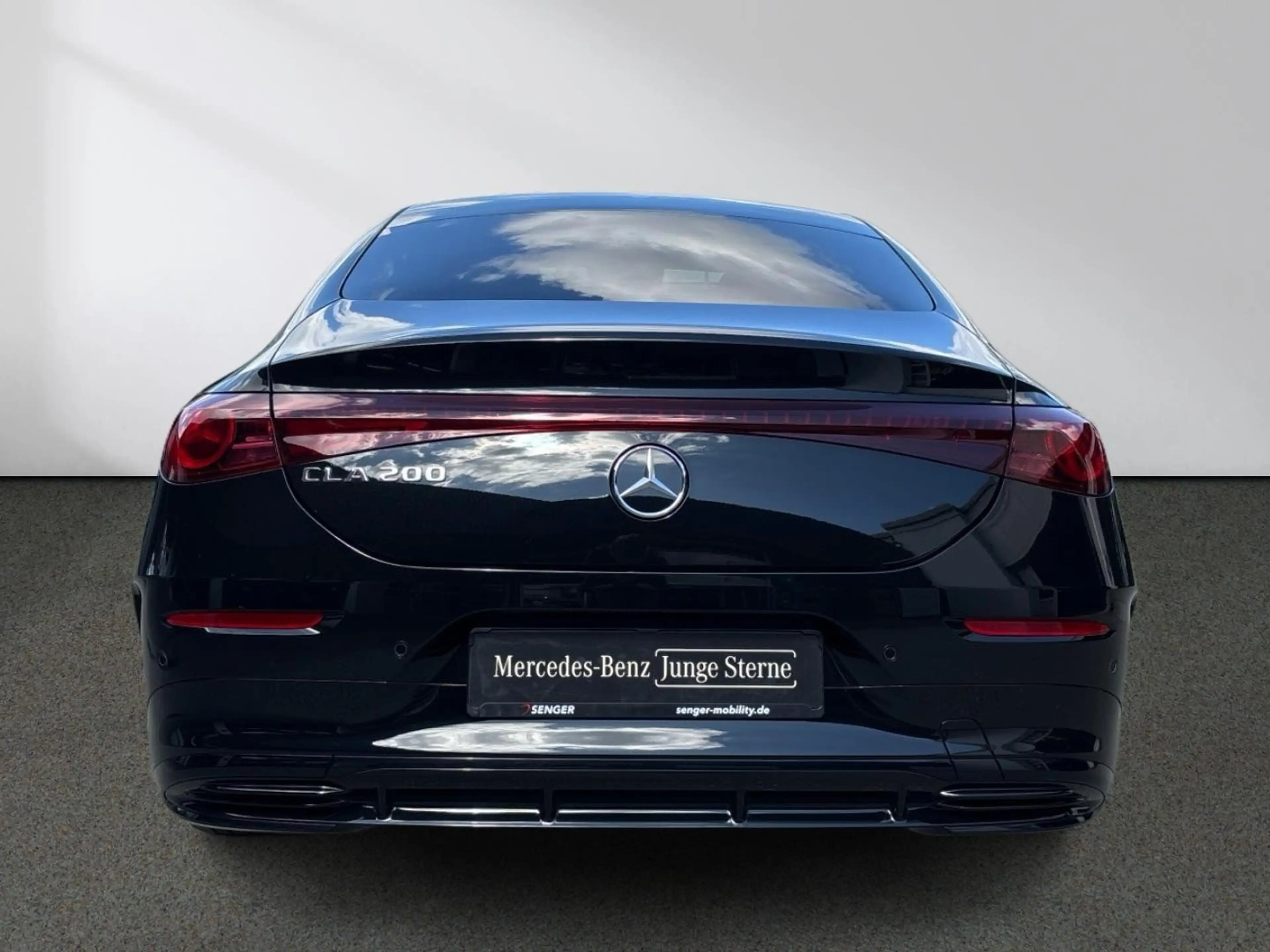 Mercedes-Benz CLA 200 AMG Premium Night Superscreen Memory 19" — photo 5