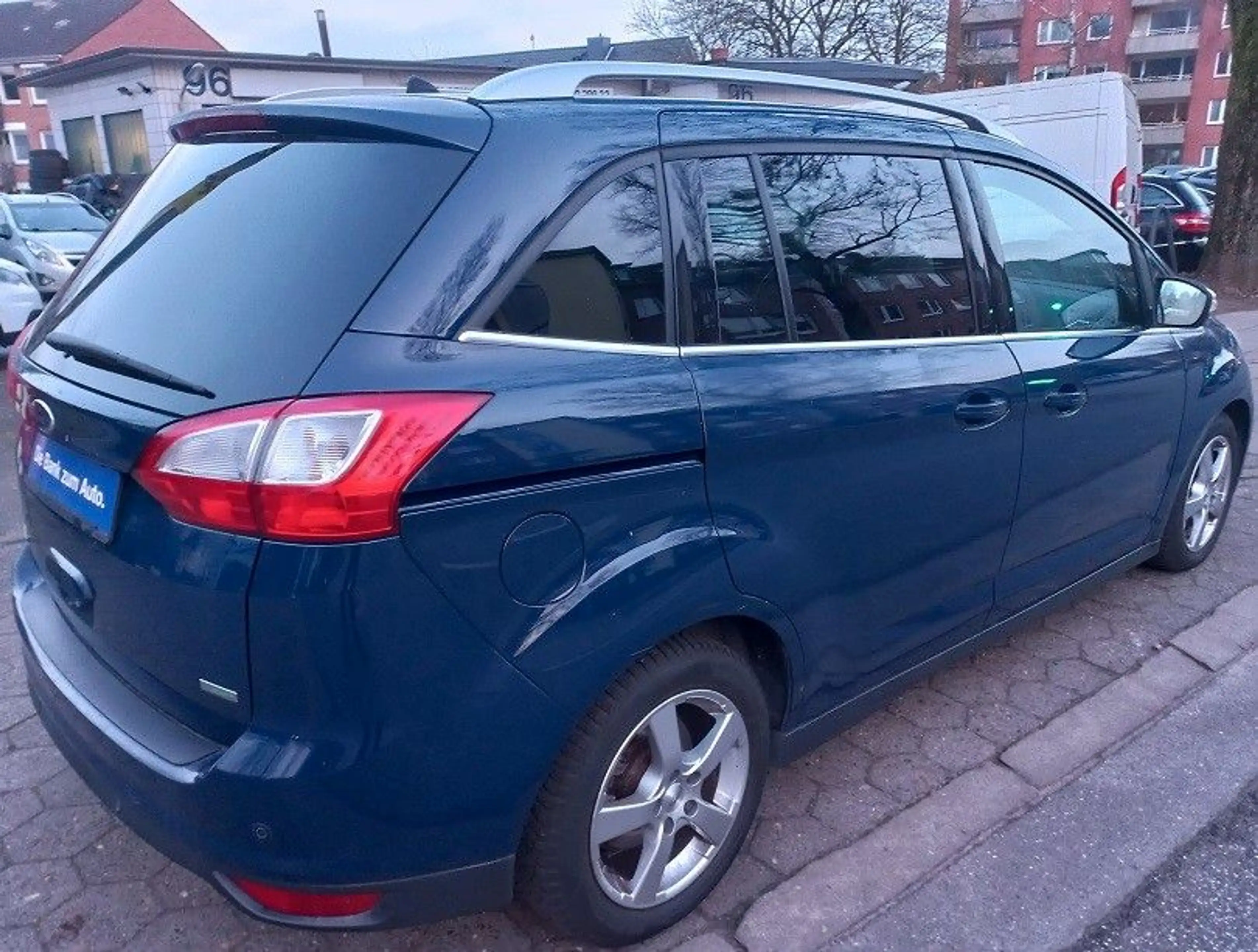 Ford Grand C-Max Grand C-MAX Titanium 1,5 EcoBoost Klima SHZ PDC — photo 10