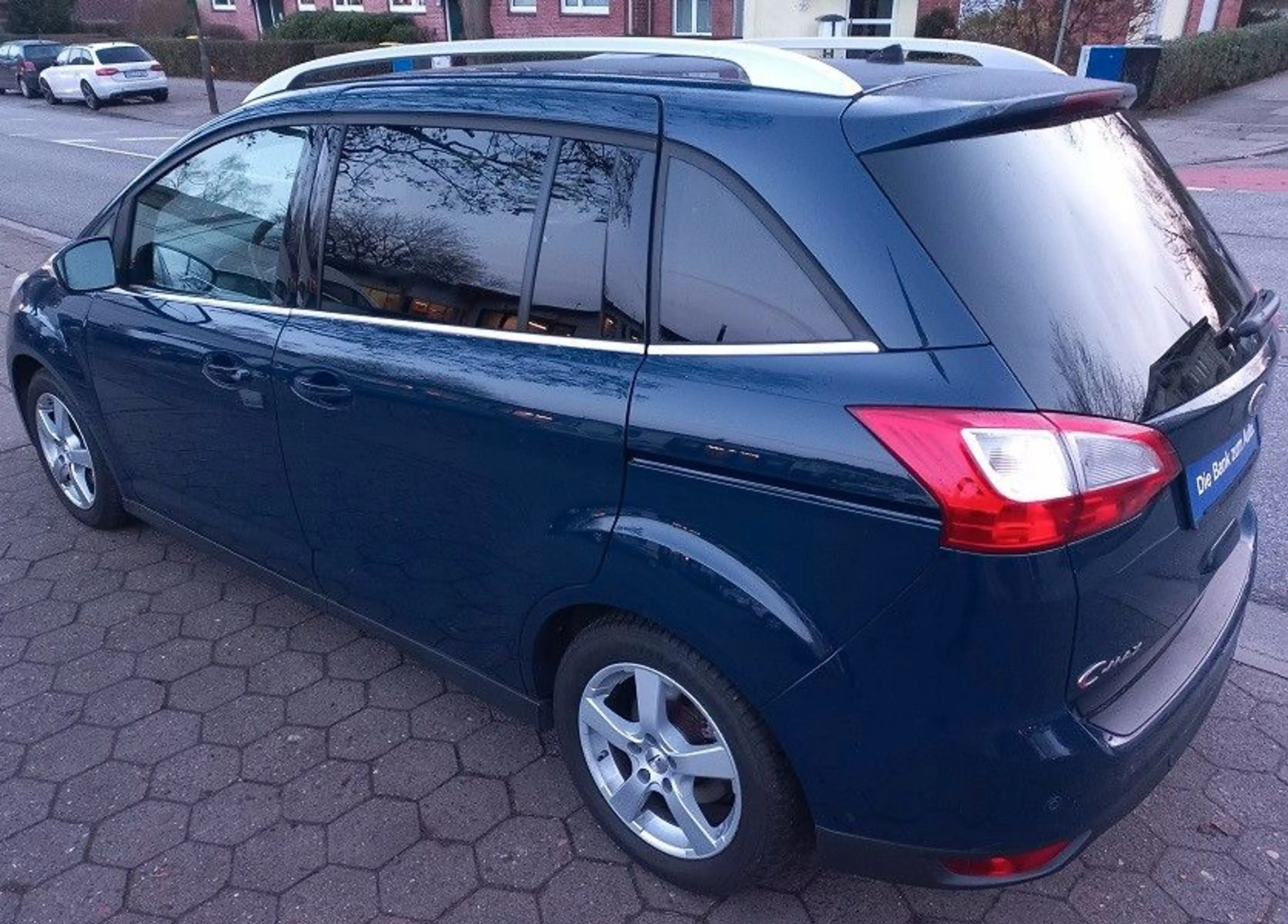 Ford Grand C-Max Grand C-MAX Titanium 1,5 EcoBoost Klima SHZ PDC — photo 7