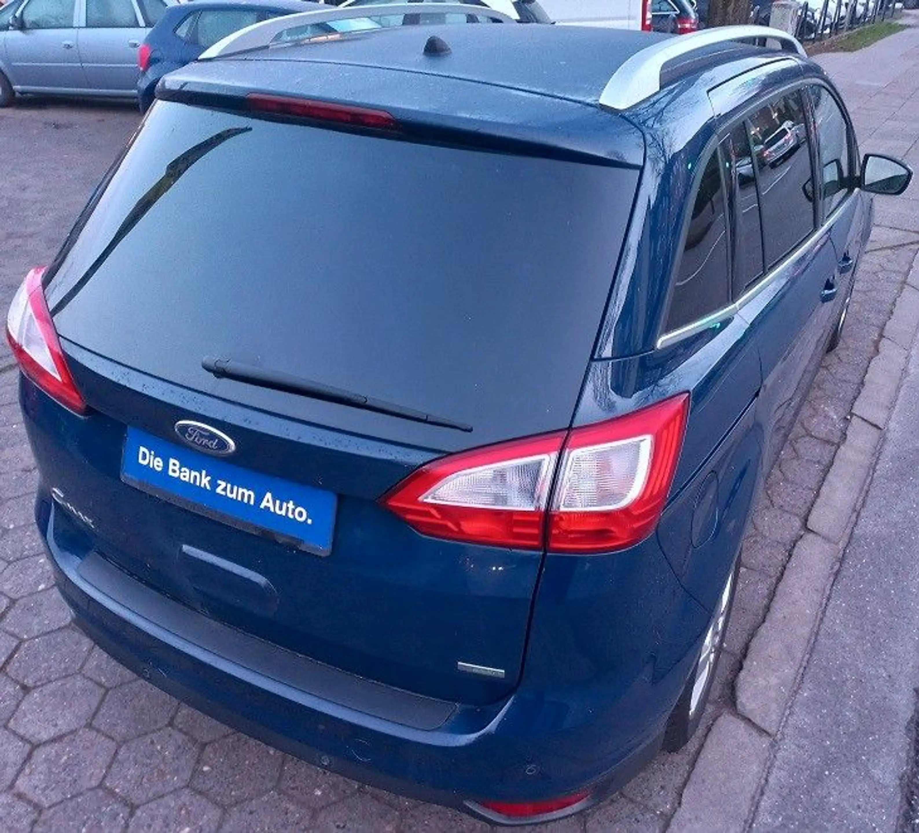 Ford Grand C-Max Grand C-MAX Titanium 1,5 EcoBoost Klima SHZ PDC — photo 9