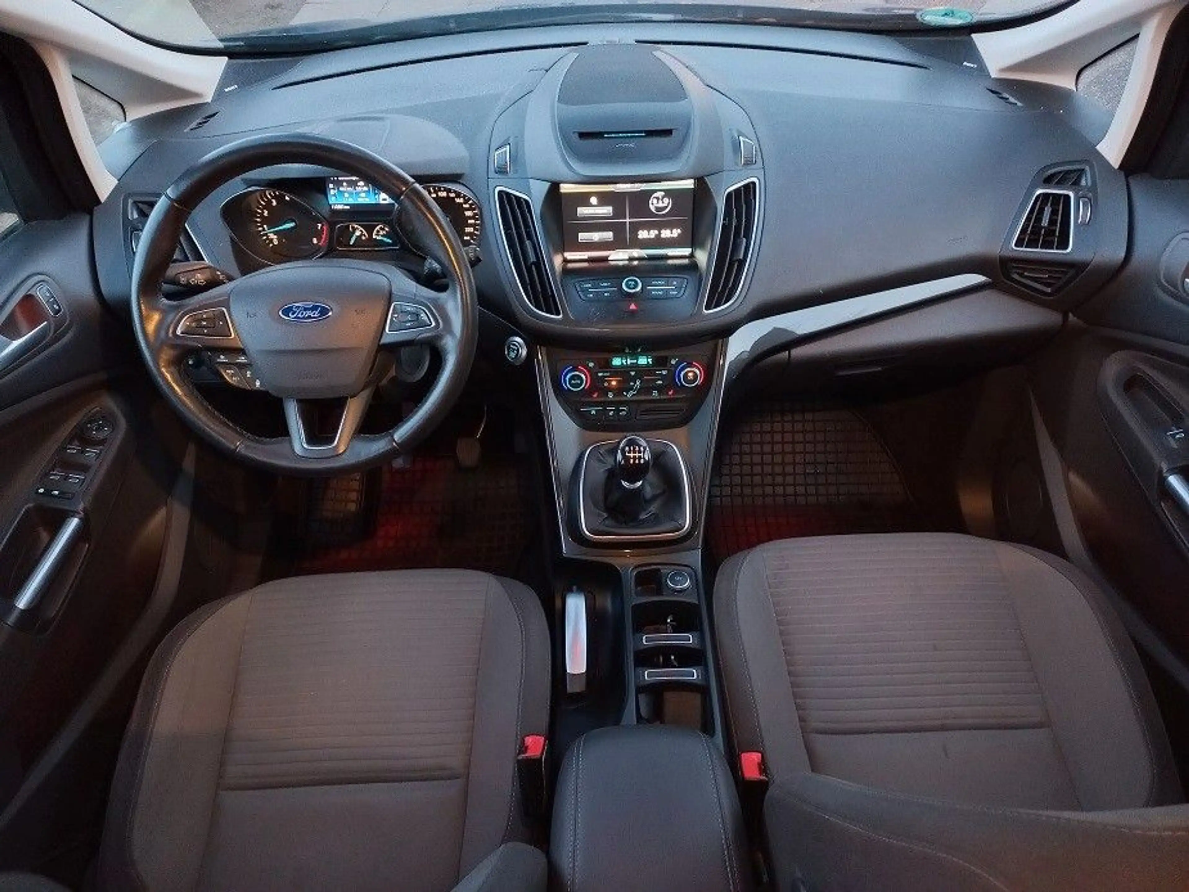 Ford Grand C-Max Grand C-MAX Titanium 1,5 EcoBoost Klima SHZ PDC — photo 22