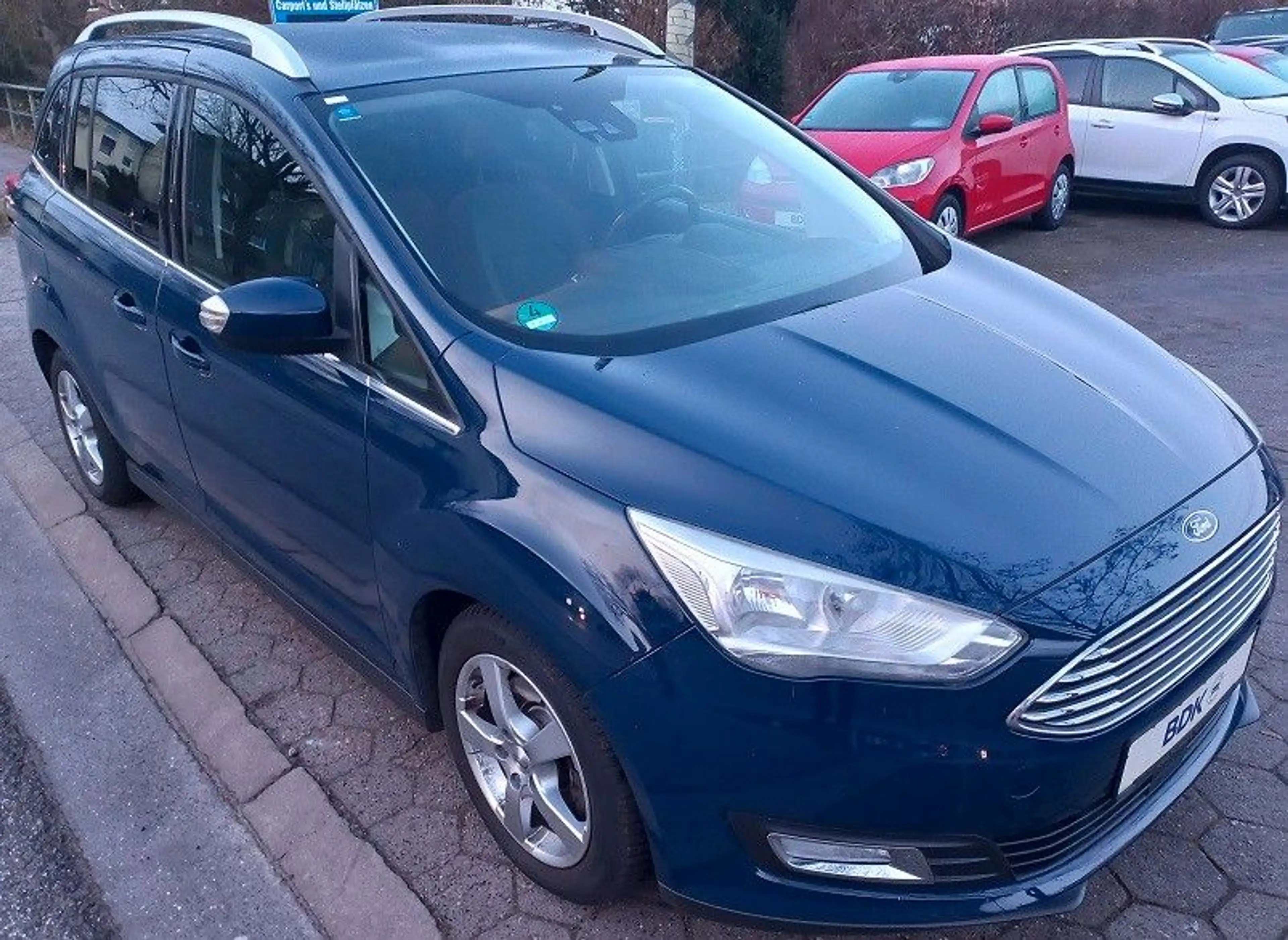 Ford Grand C-Max Grand C-MAX Titanium 1,5 EcoBoost Klima SHZ PDC