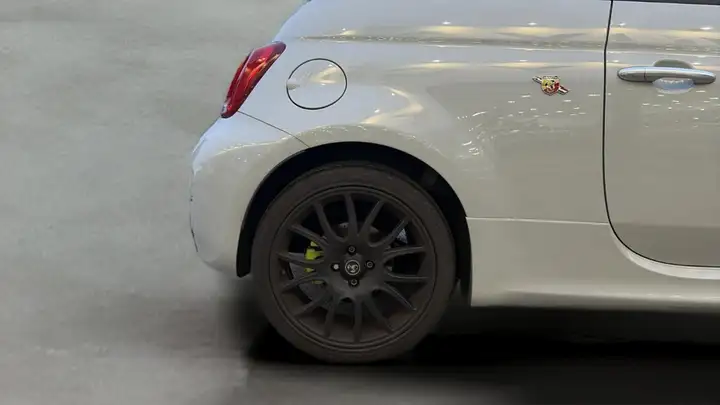 Abarth 595 2023, foto 17
