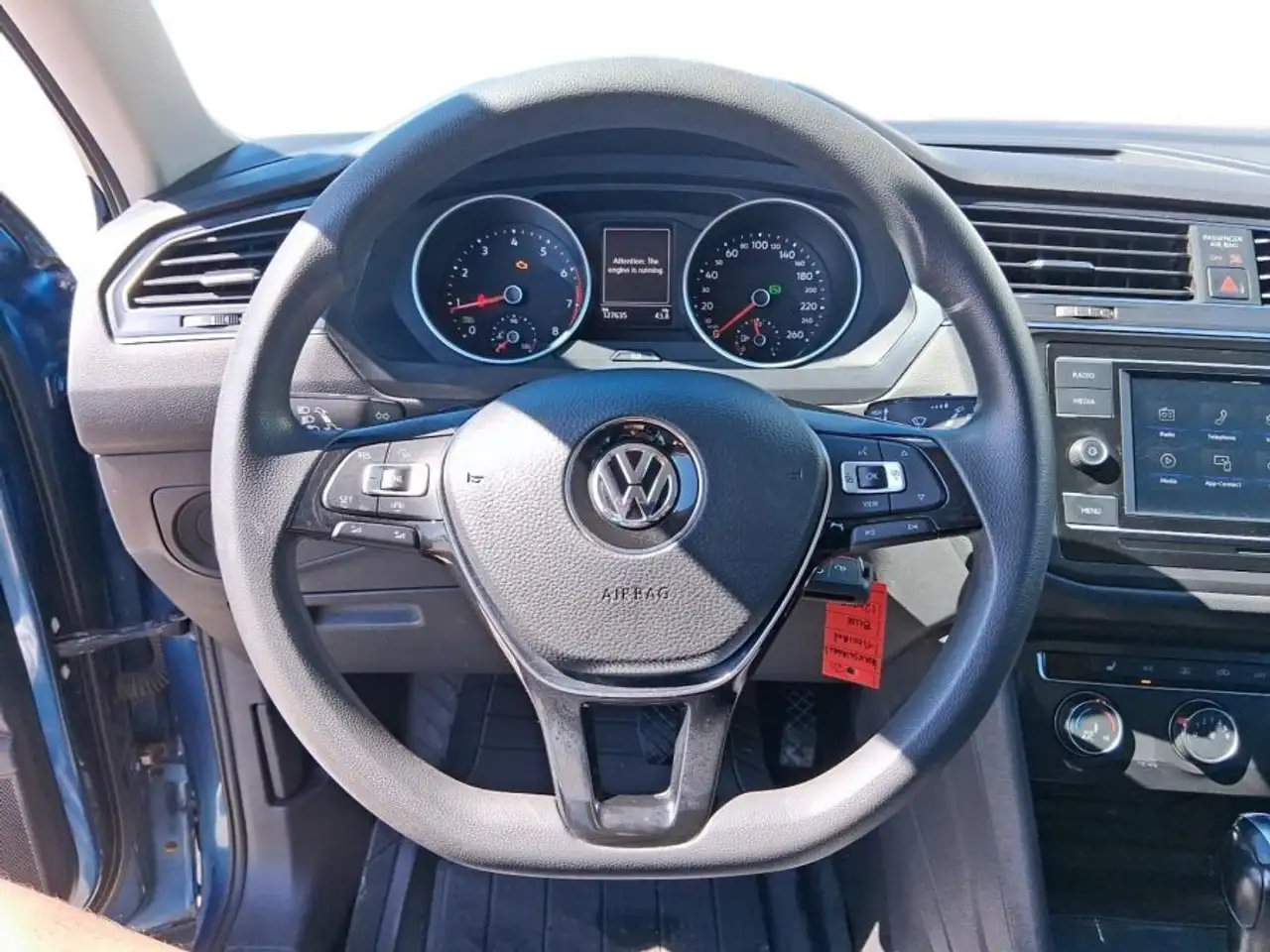 Volkswagen Tiguan снимка Volkswagen Tiguan