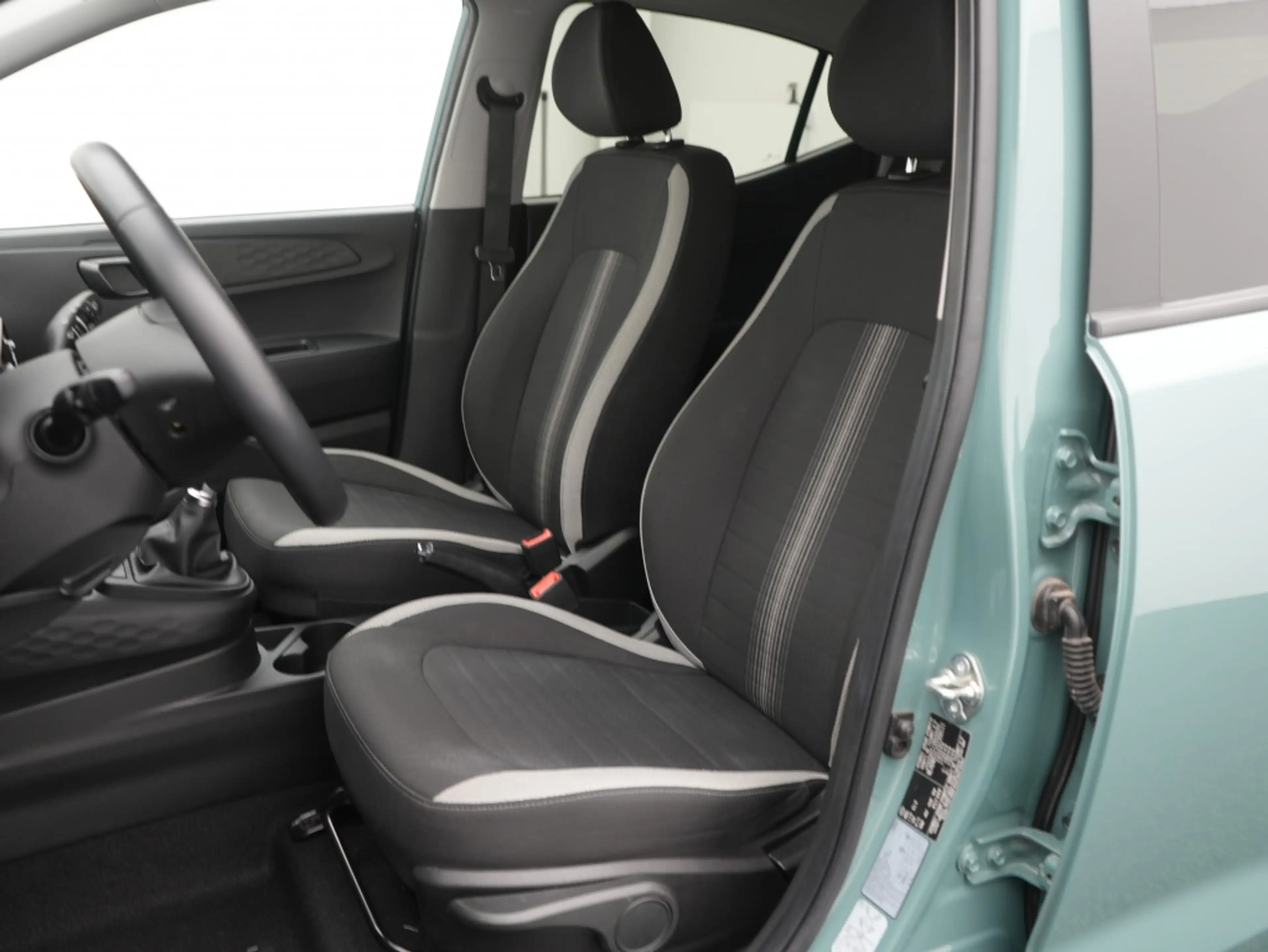 Hyundai i10 1.0 Comfort 5-zits | 15'' Velgen | Private lease 3 — photo 14