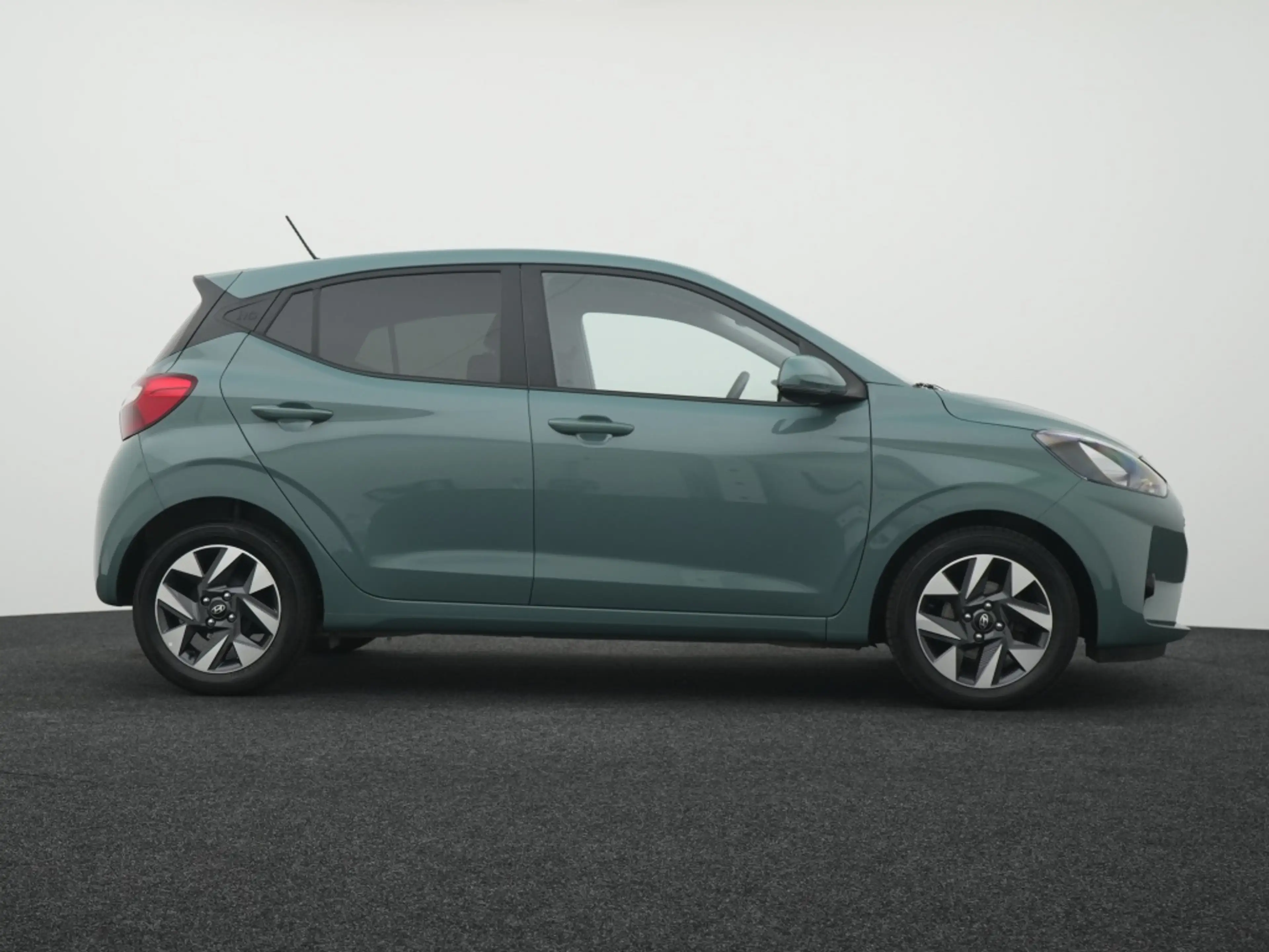 Hyundai i10 1.0 Comfort 5-zits | 15'' Velgen | Private lease 3 — photo 11