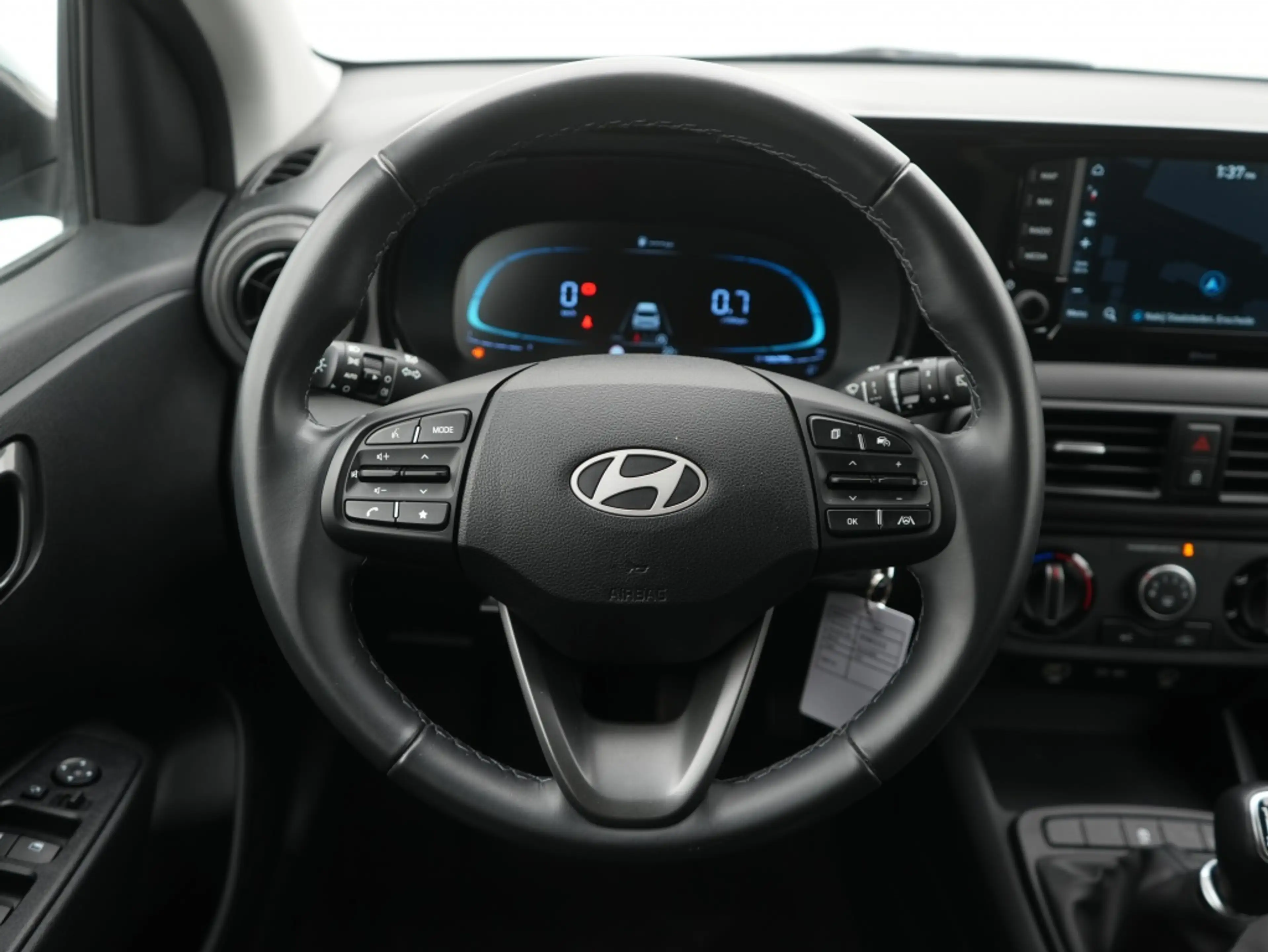 Hyundai i10 1.0 Comfort 5-zits | 15'' Velgen | Private lease 3 — photo 3