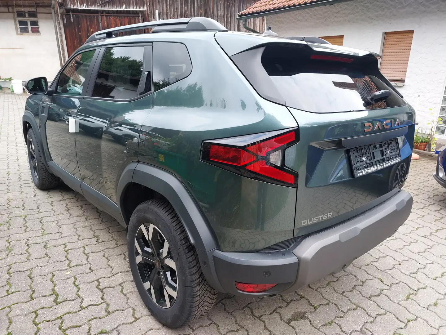 Dacia Duster 3 TCe130 4x4 EXTREME SOFORT! Zedergrün u. A. Zöld - 2
