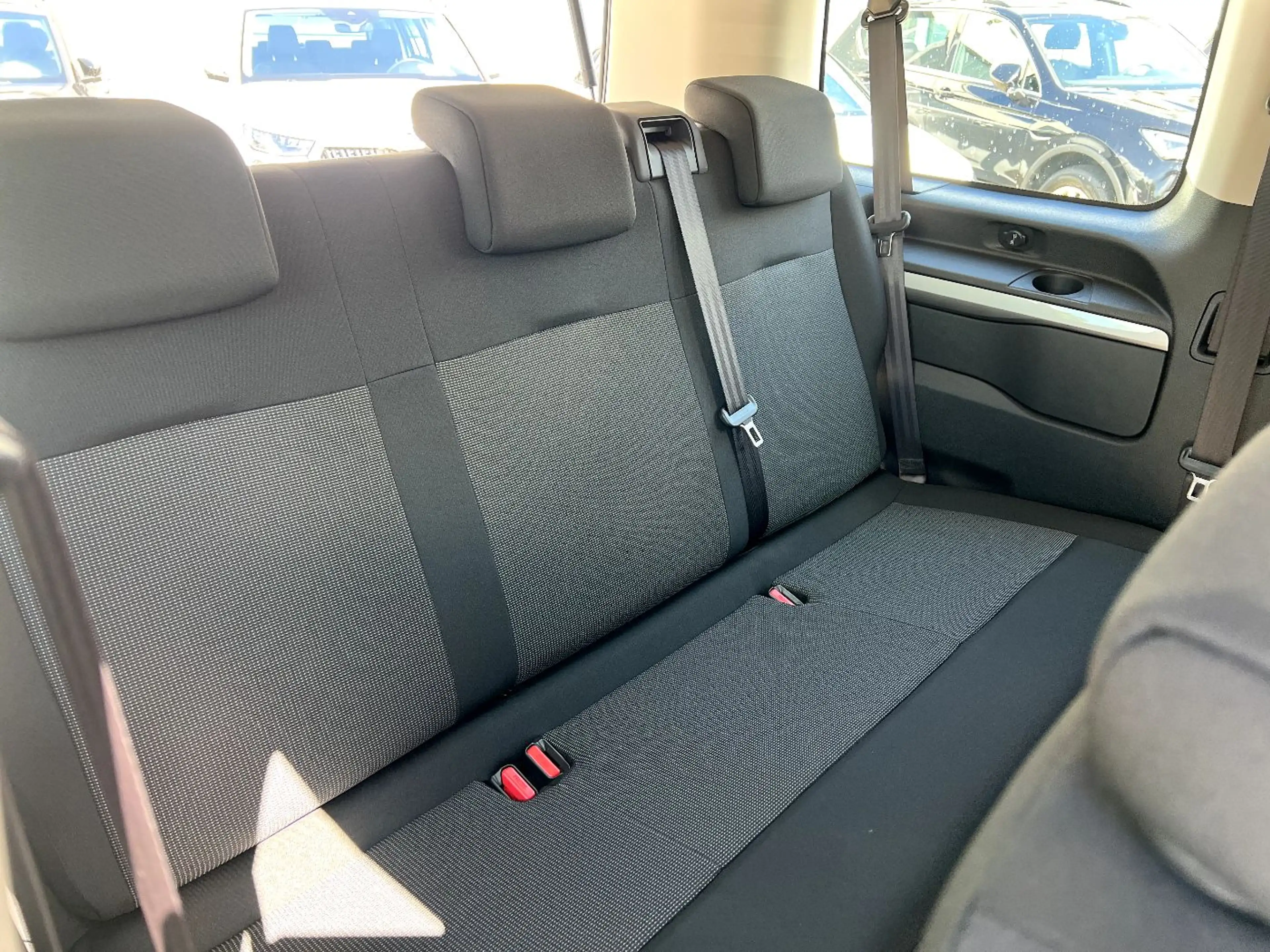 Fiat Scudo Kombi L2 180 Icon *LED Navi AHK Kamera* — photo 13