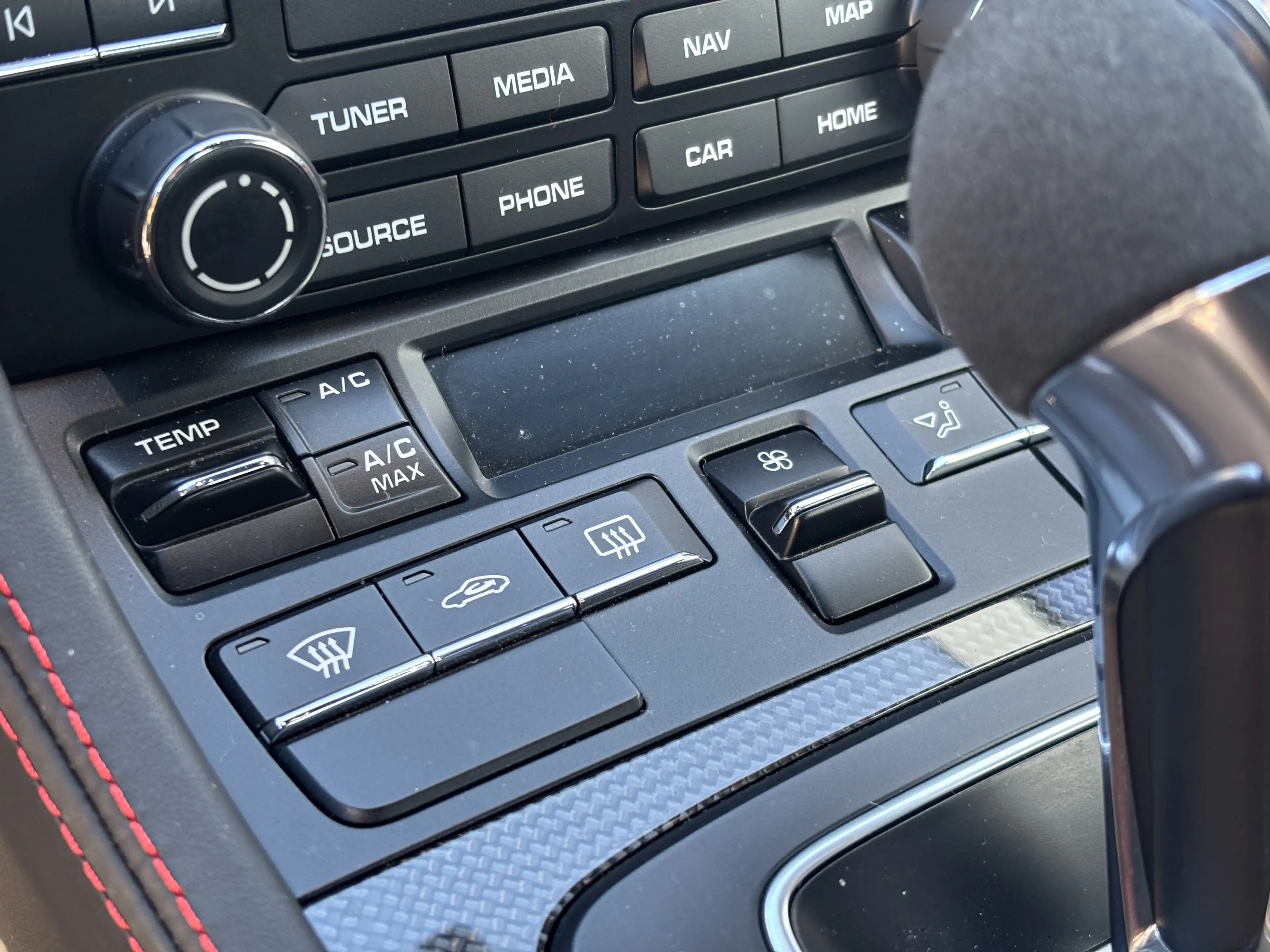Porsche 718 718 Cayman GT4 PDK - LED - PCCB - CARBON - APPROVE — photo 10