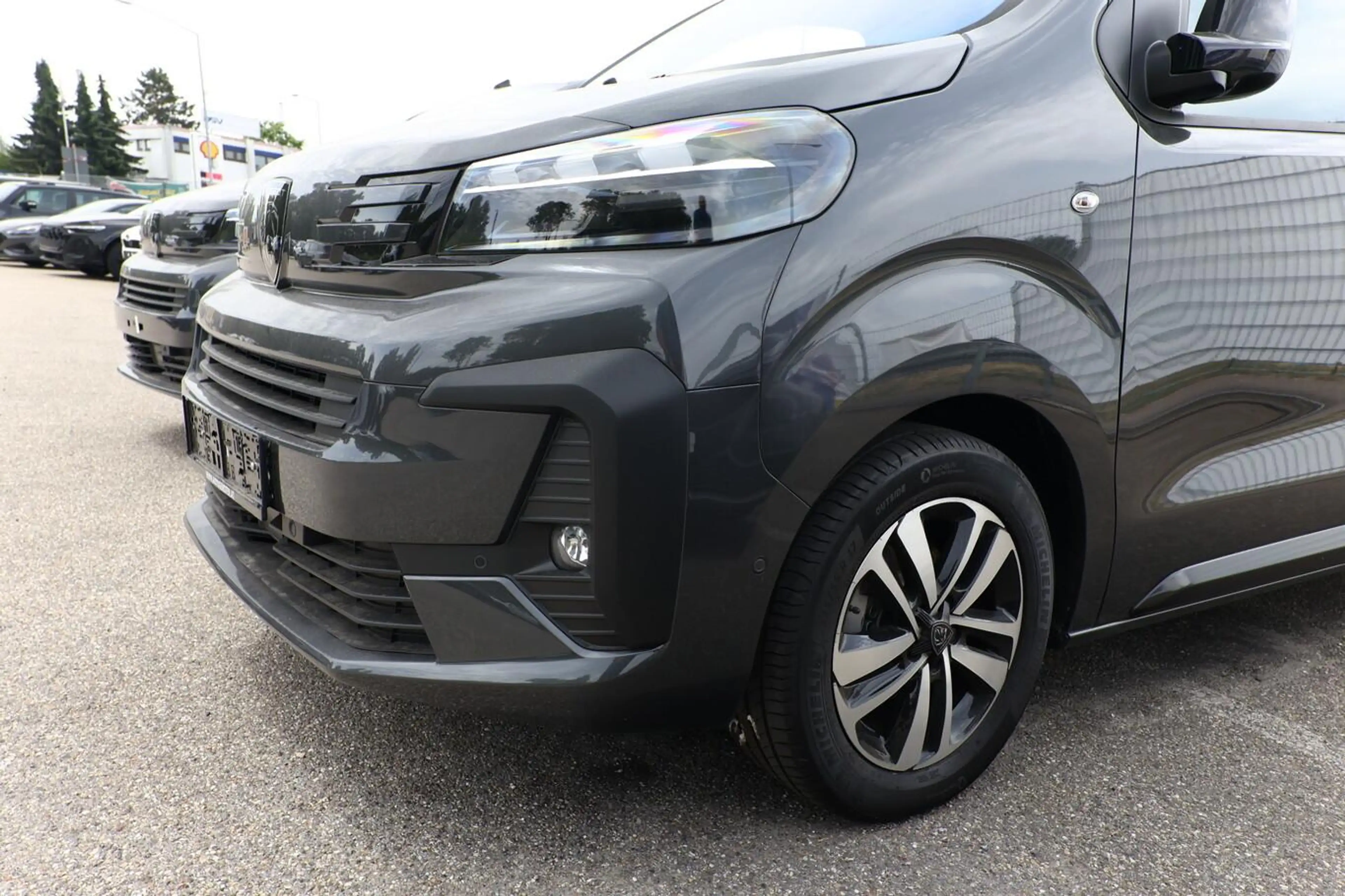 Peugeot Traveller Allure L3 AT 8S StHz AHK Pano Leder BT 132 kW (... — photo 5