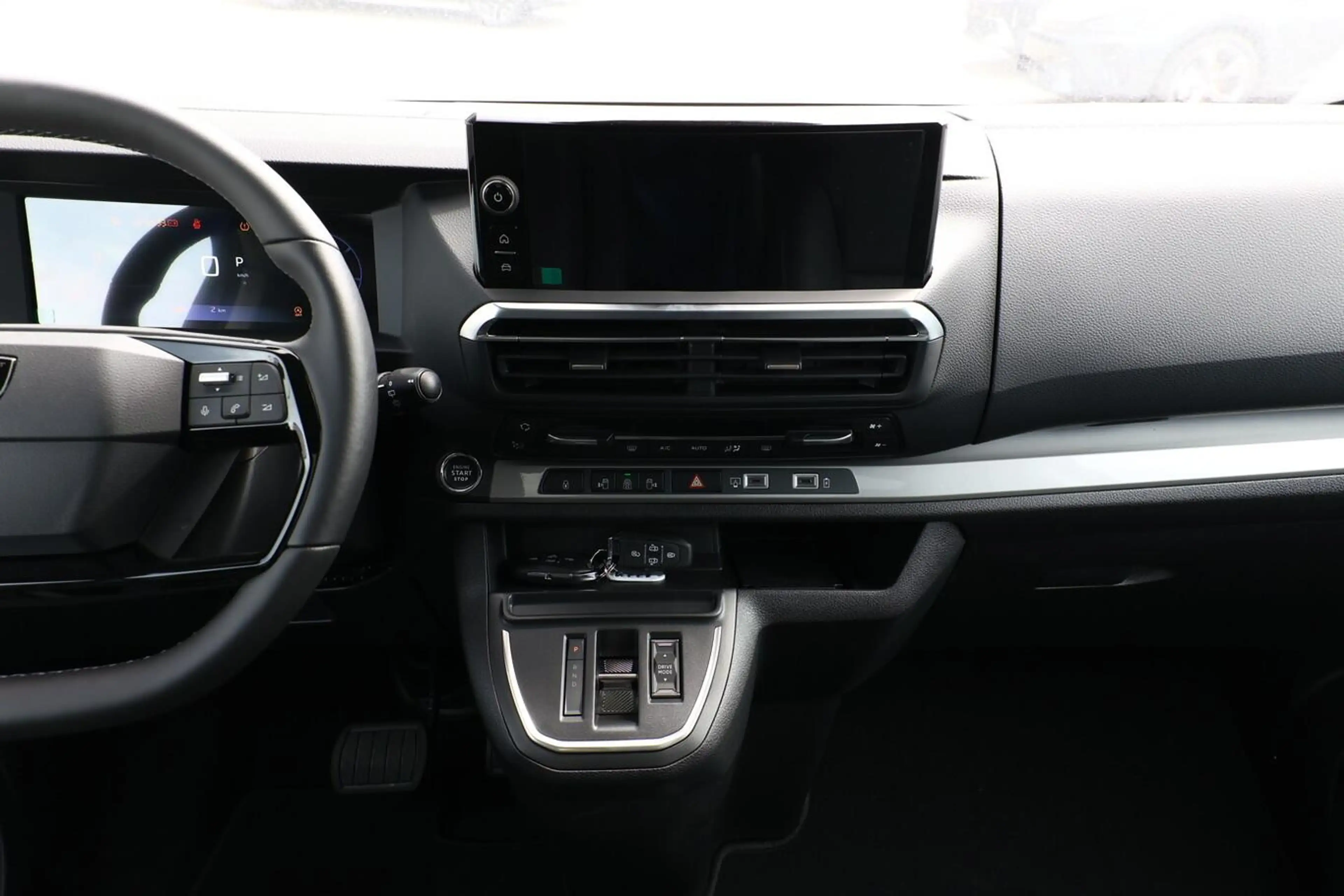 Peugeot Traveller Allure L3 AT 8S StHz AHK Pano Leder BT 132 kW (... — photo 8