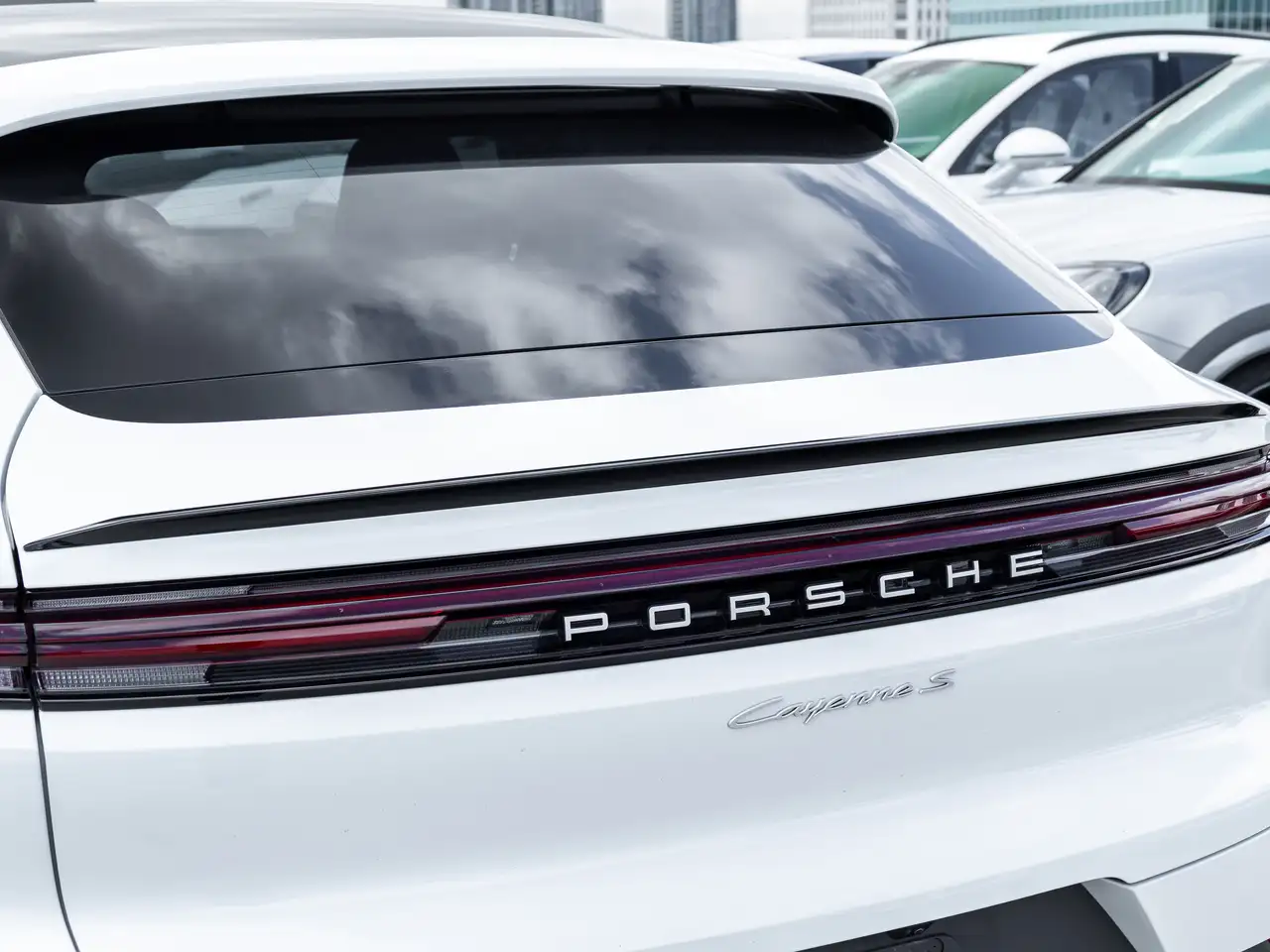 Porsche Cayenne снимка Porsche Cayenne