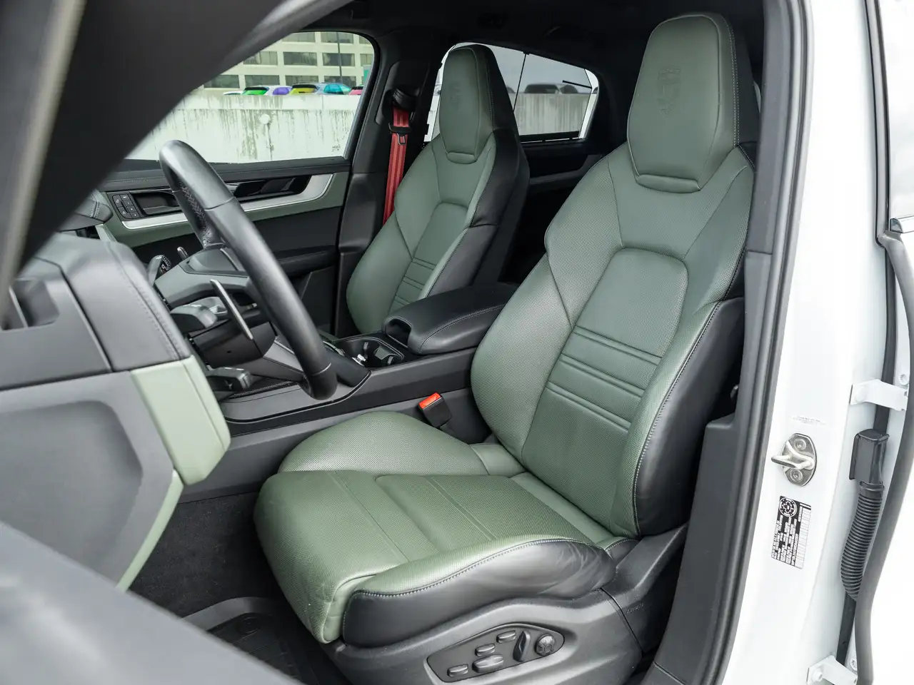 Porsche Cayenne снимка Porsche Cayenne