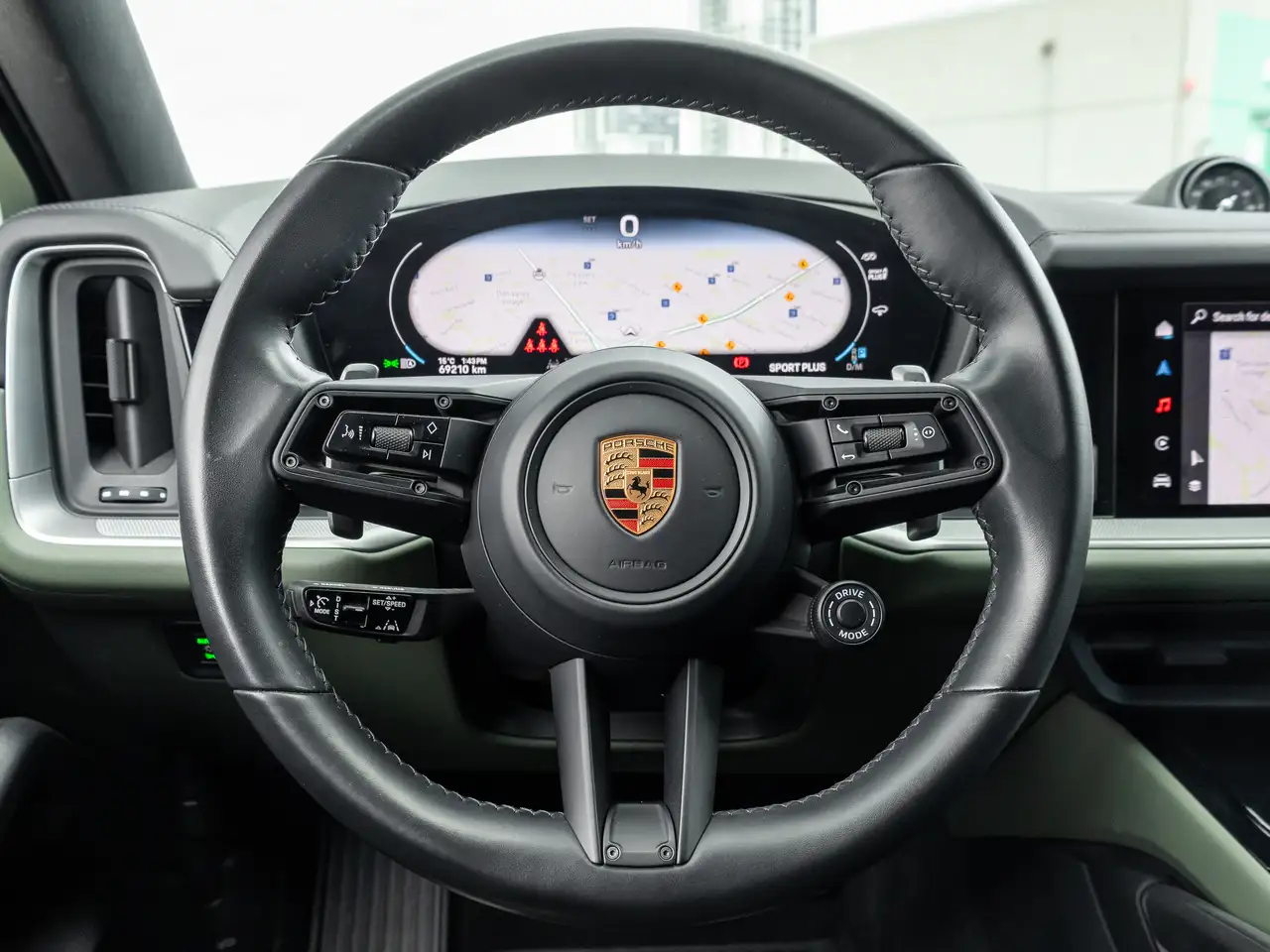 Porsche Cayenne снимка Porsche Cayenne